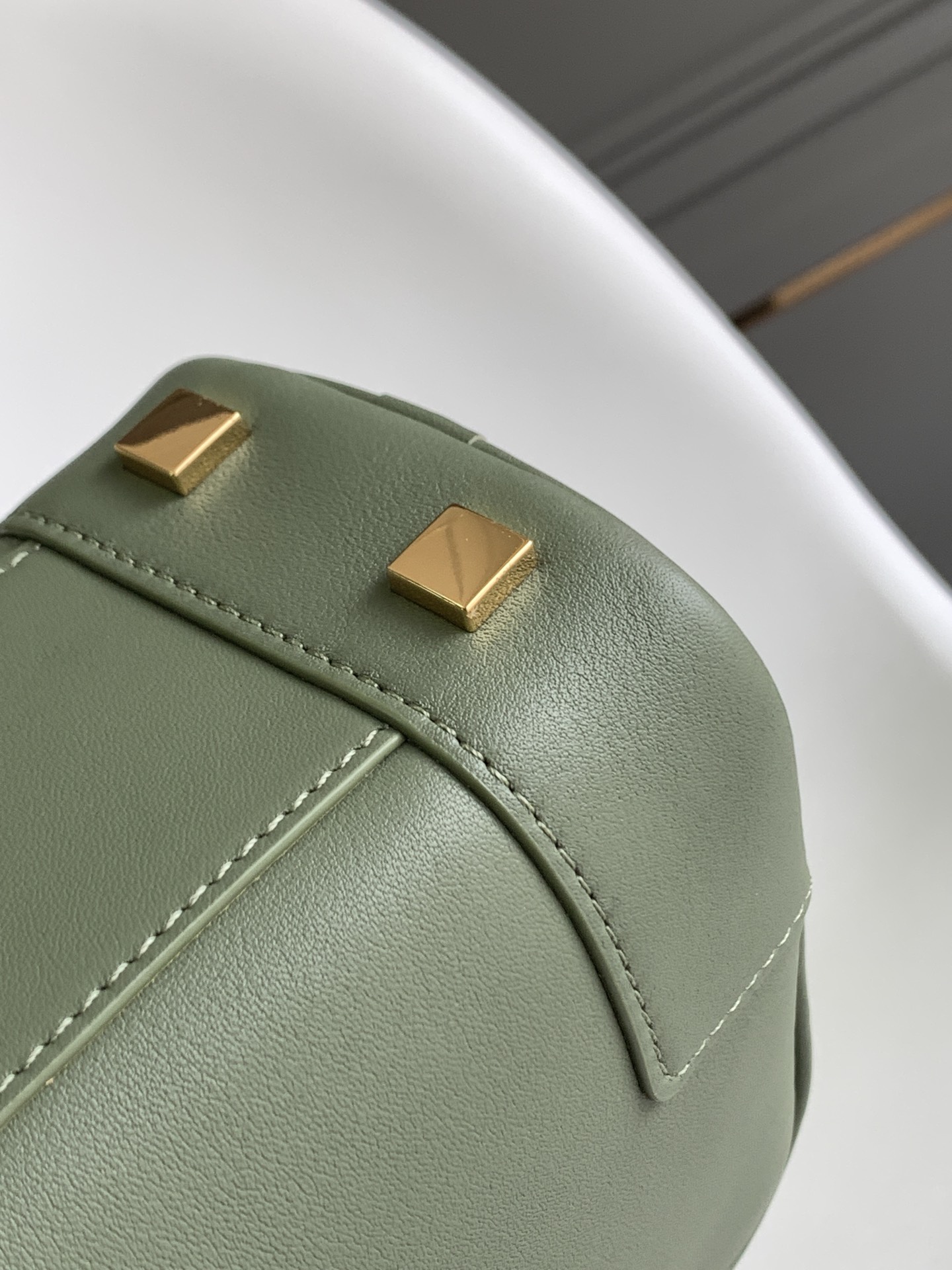 Loewe Amazona 19 Square Bag in Nappa Calfskin Green