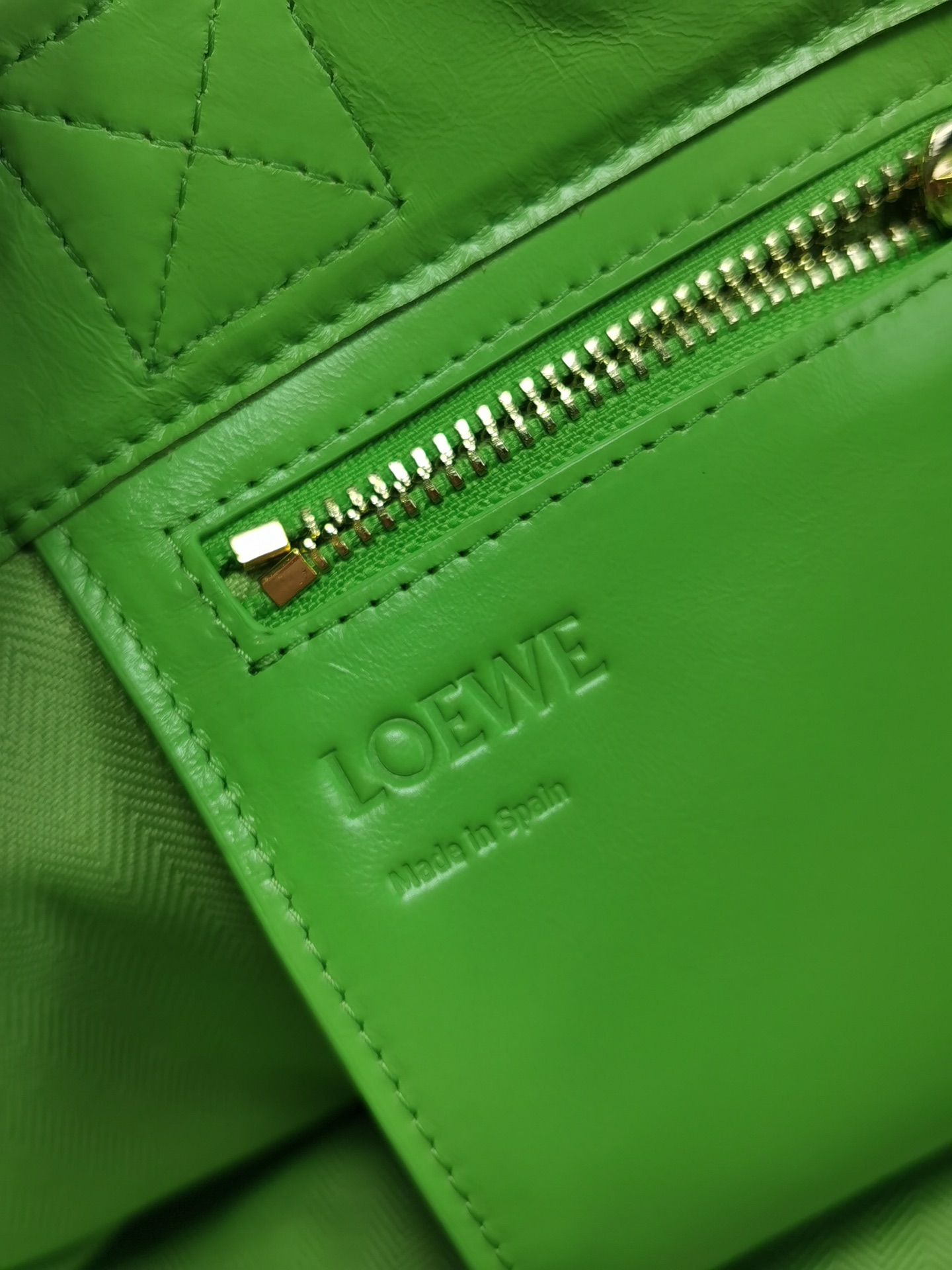 Loewe Fold Shopper in Paper Calfskin Green