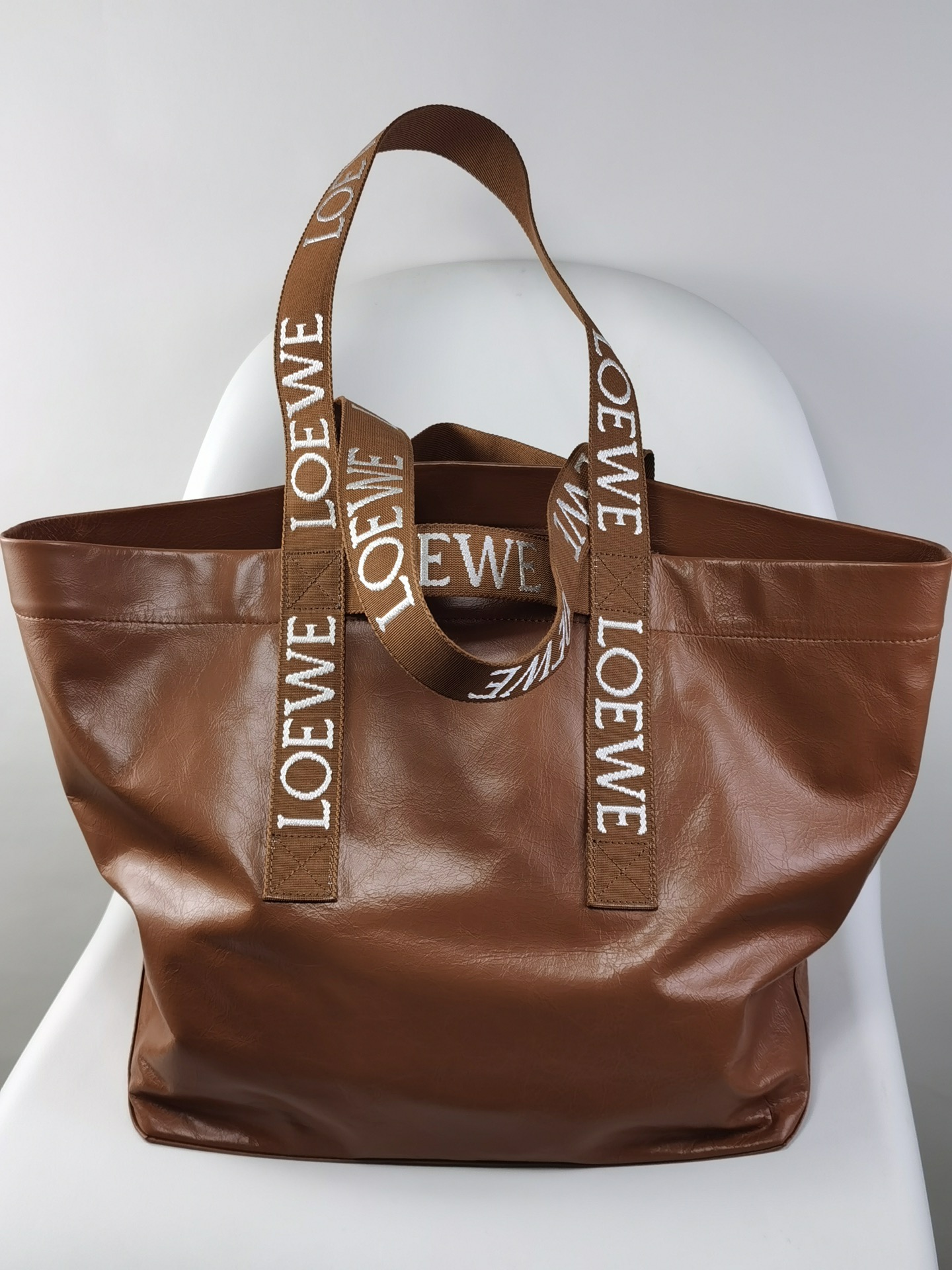 Loewe Fold Shopper in Paper Calfskin Tan