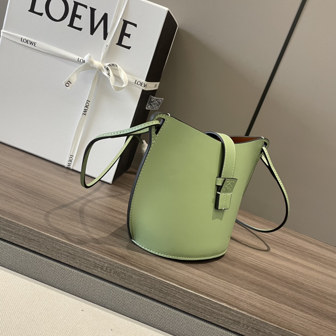 Loewe Moulded Bucket bag in Calfskin Rosemary