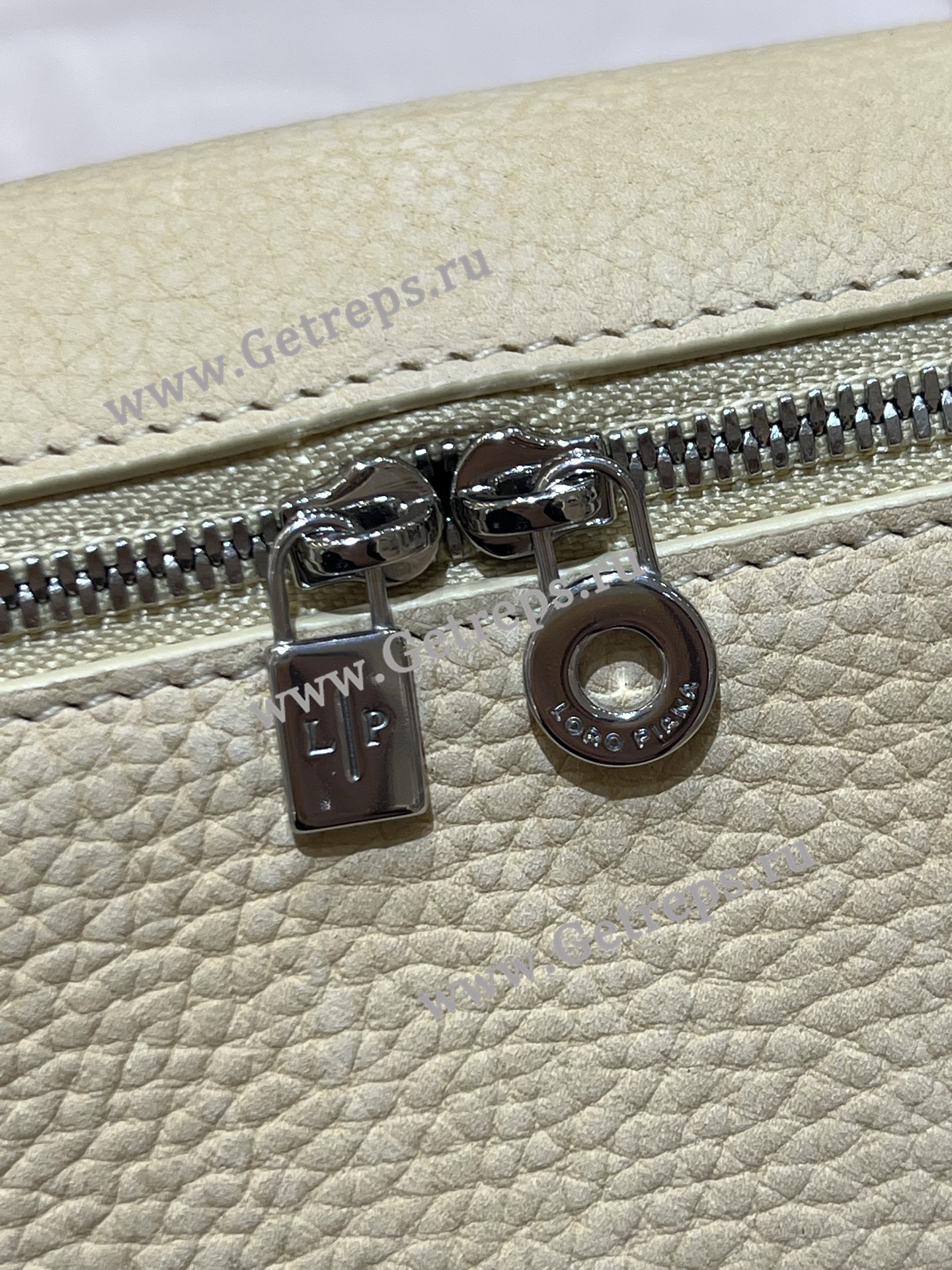 Loro Pian Extra pocket L19 Velvet Light Yellow