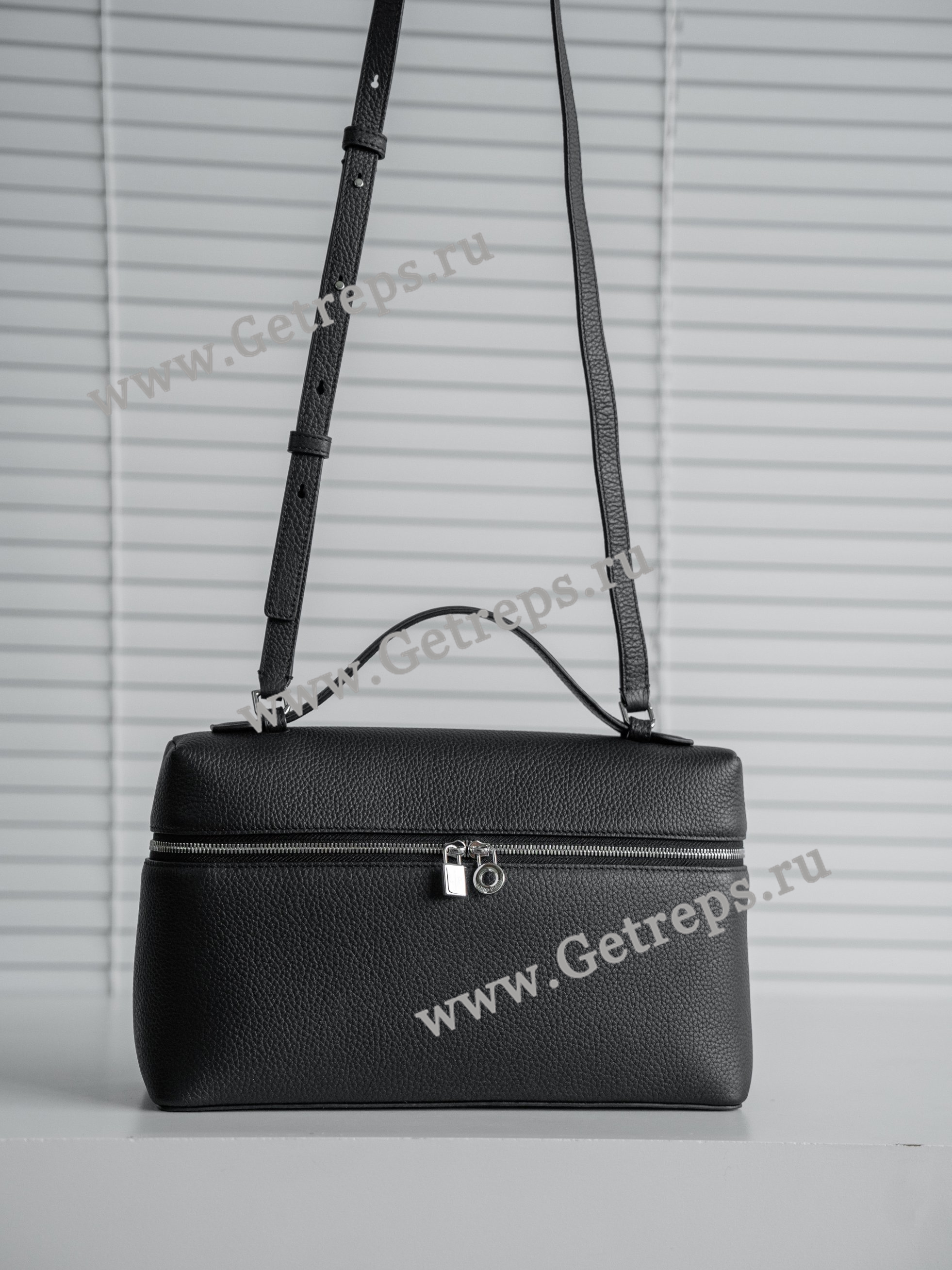 Loro Piana Extra Bag L27 Calfskin-10