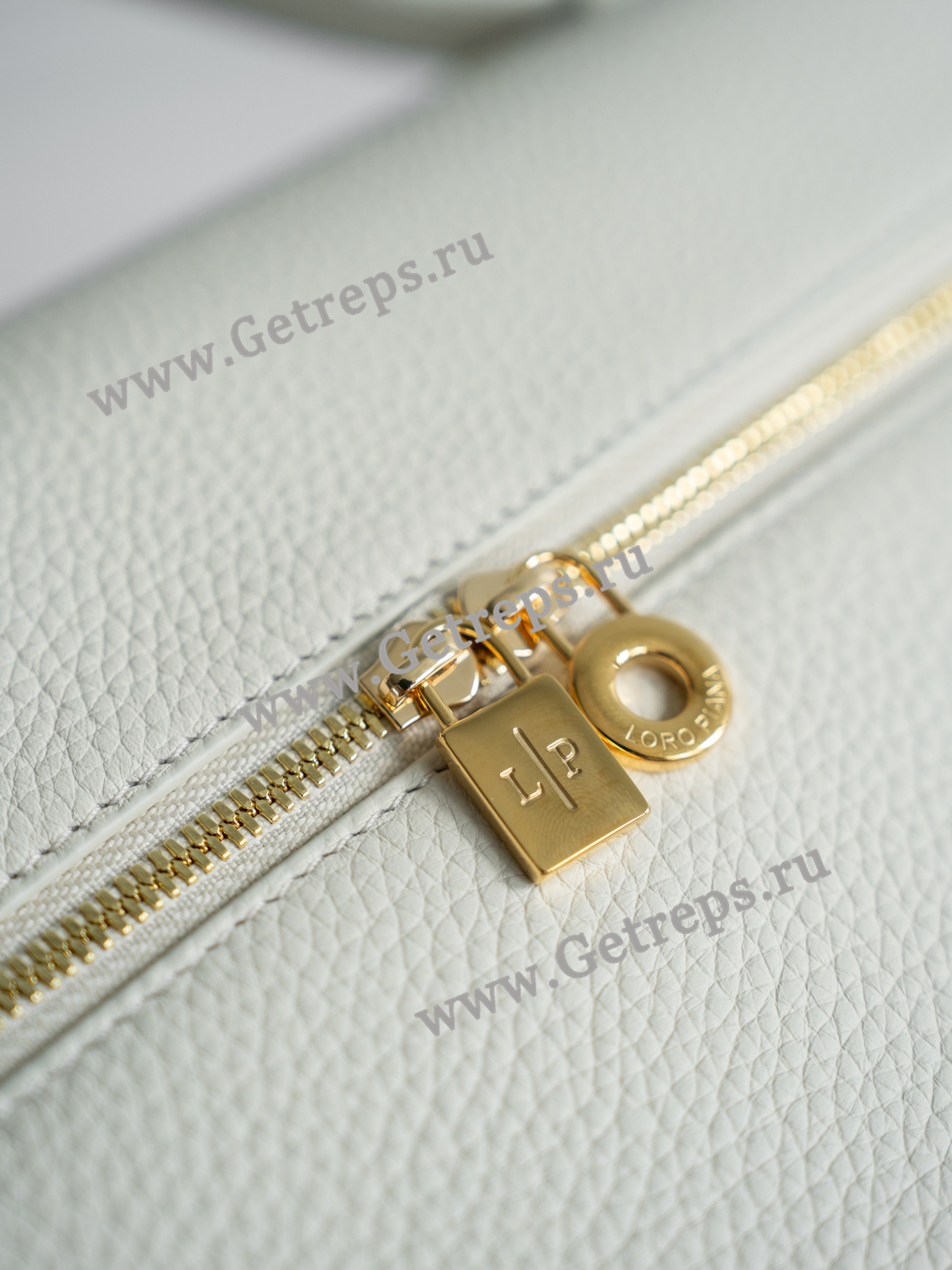 Loro Piana Extra Bag L27 Calfskin-12