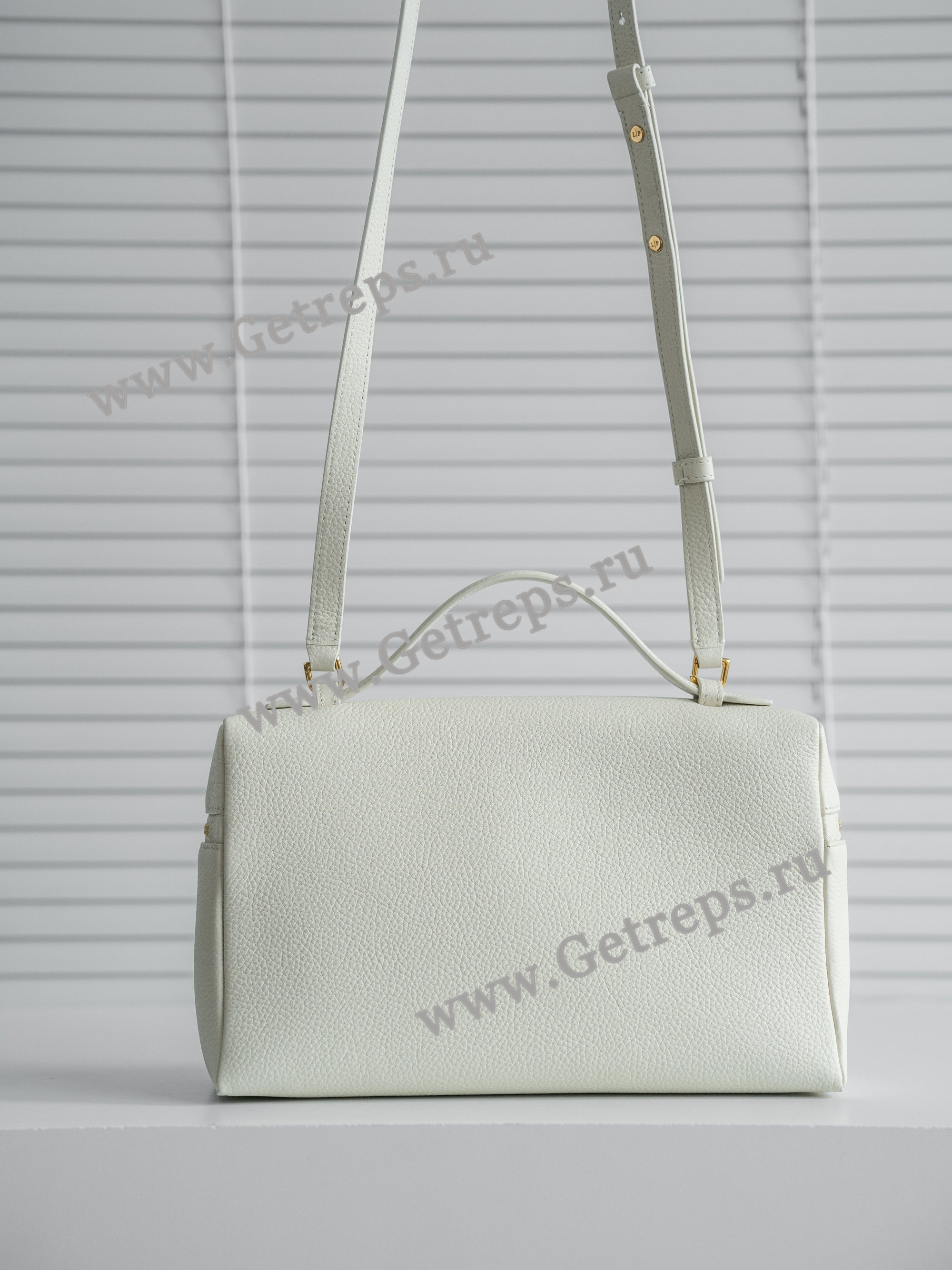 Loro Piana Extra Bag L27 Calfskin-12