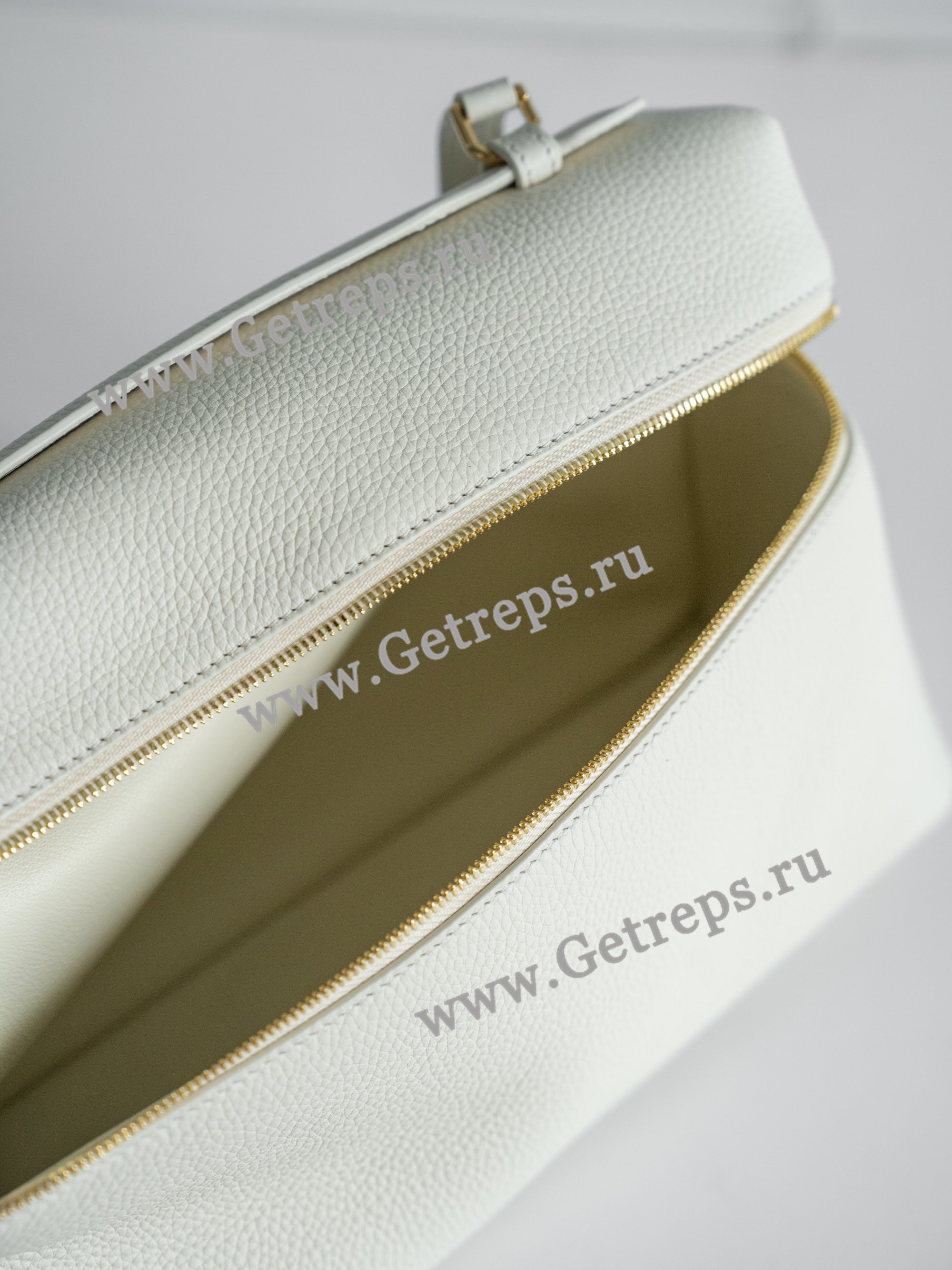 Loro Piana Extra Bag L27 Calfskin-12