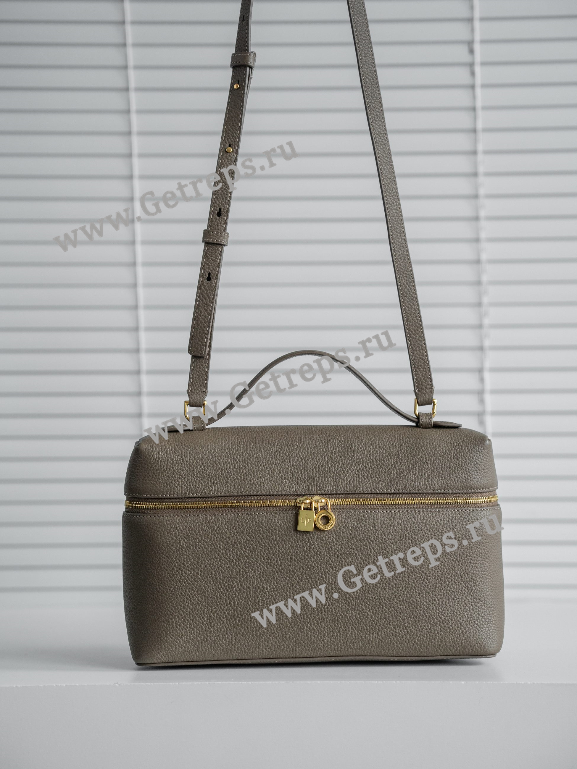 Loro Piana Extra Bag L27 Calfskin-13