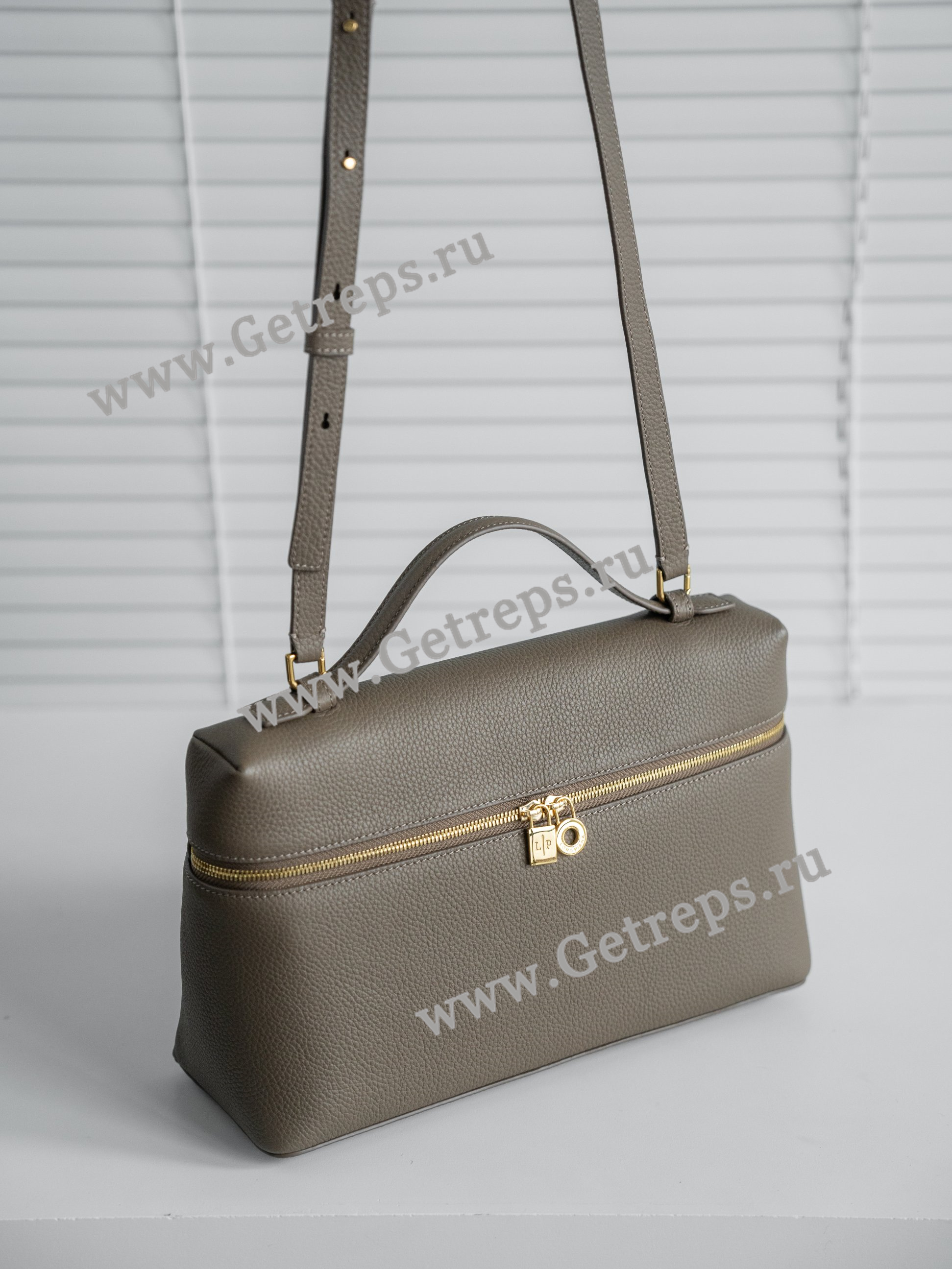 Loro Piana Extra Bag L27 Calfskin-13