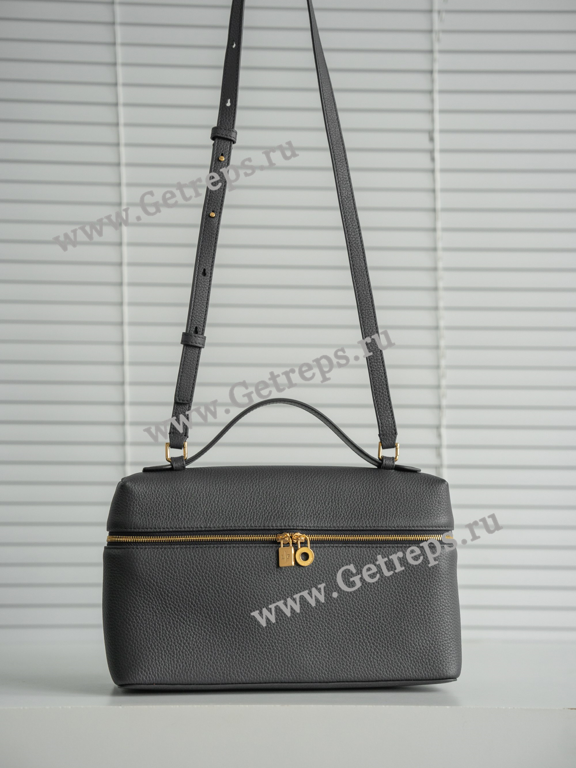 Loro Piana Extra Bag L27 Calfskin-14