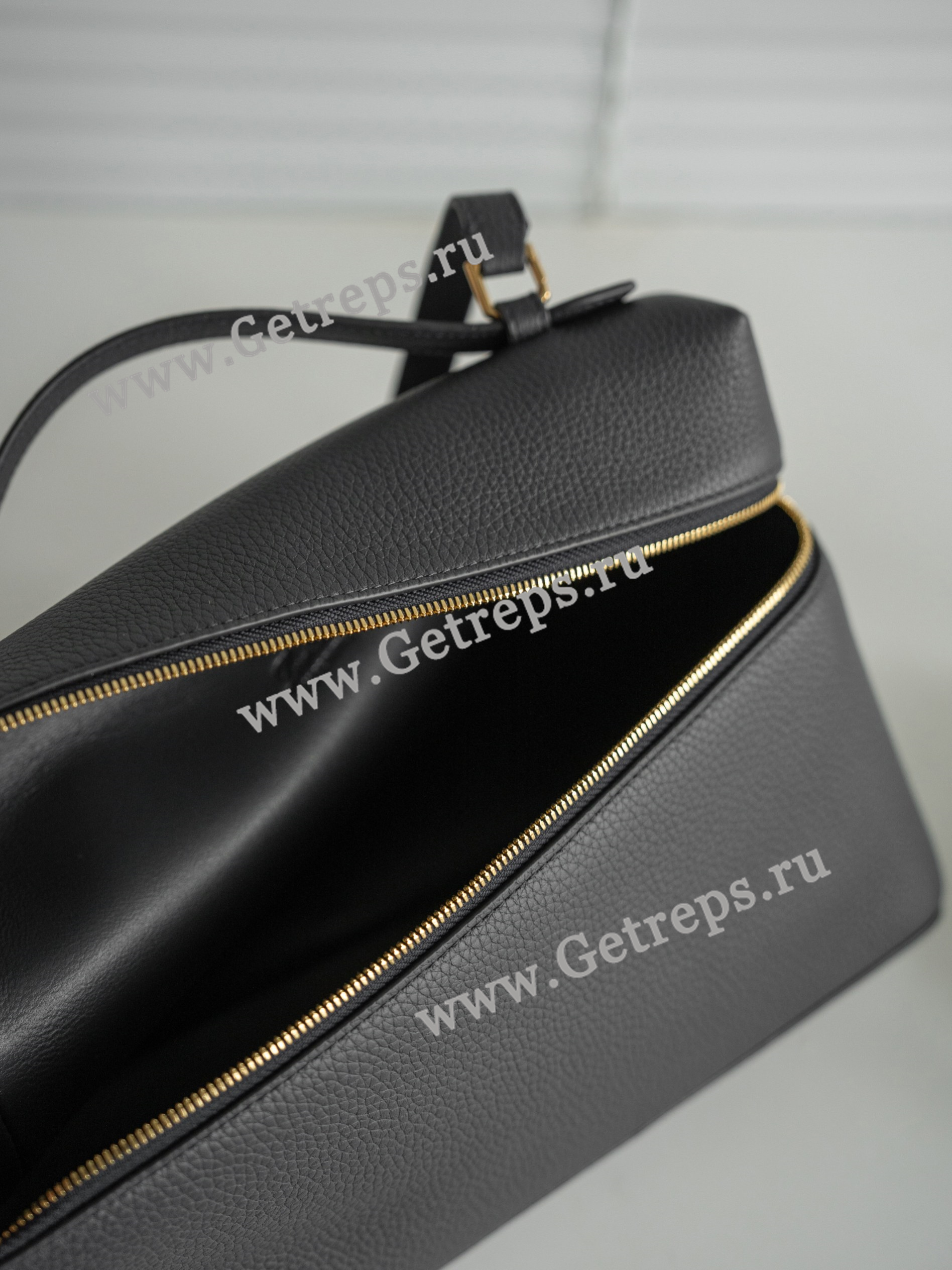 Loro Piana Extra Bag L27 Calfskin-14