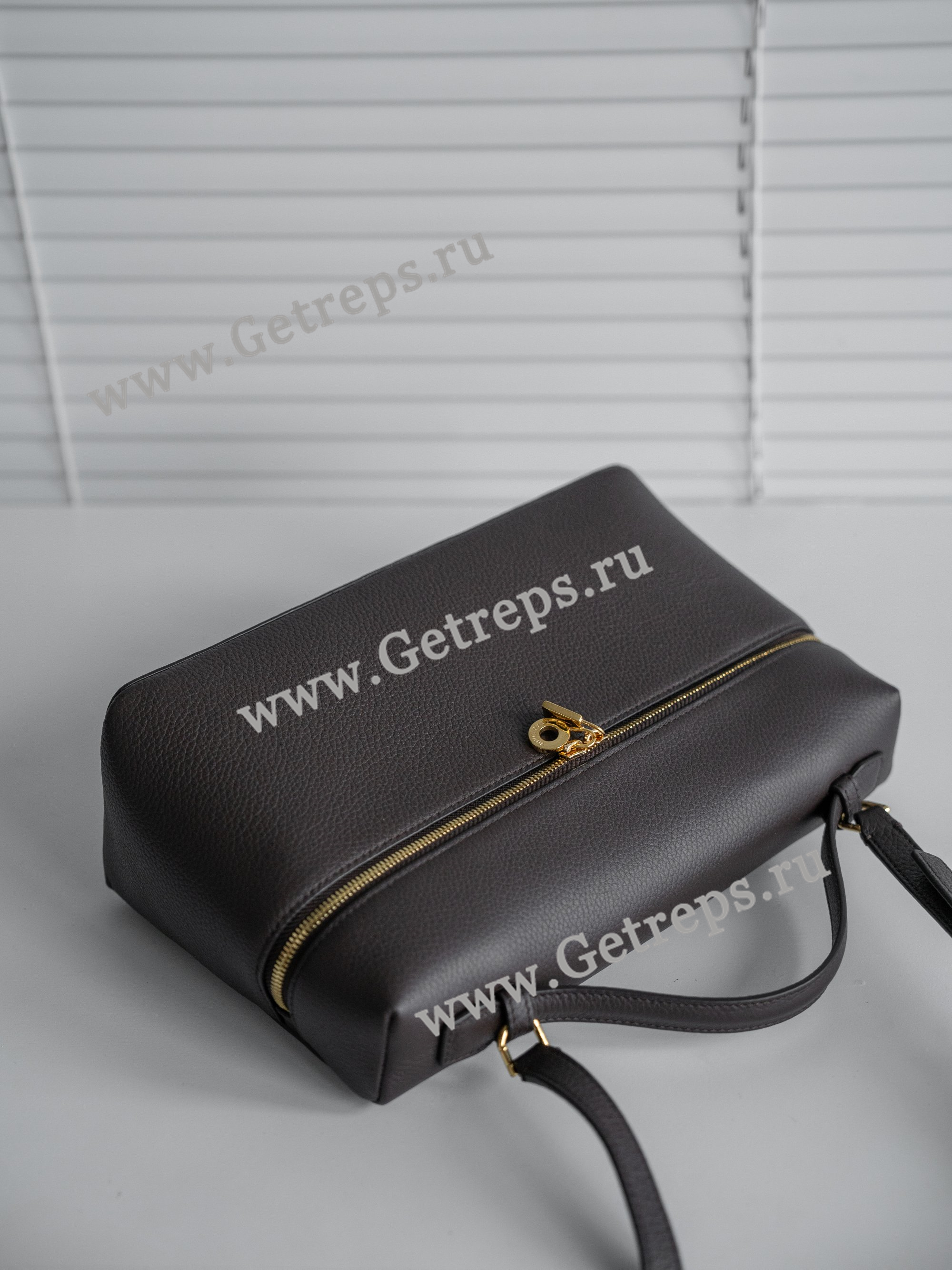 Loro Piana Extra Bag L27 Calfskin-16