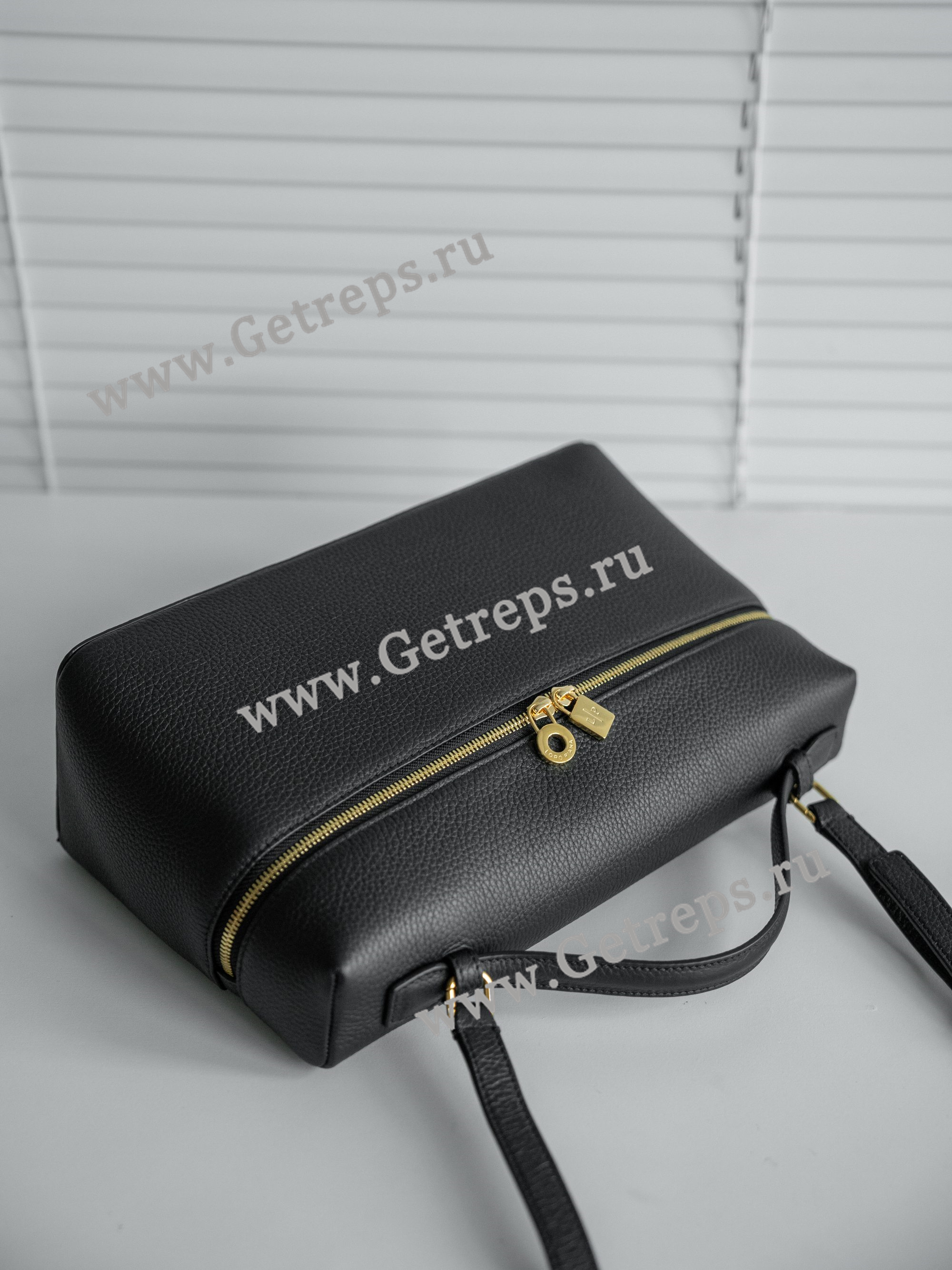 Loro Piana Extra Bag L27 Calfskin-17