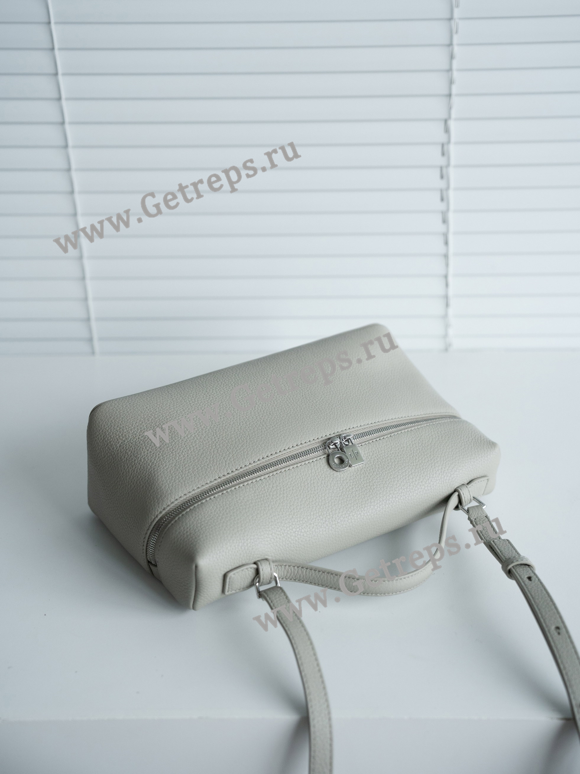 Loro Piana Extra Bag L27 Calfskin-3