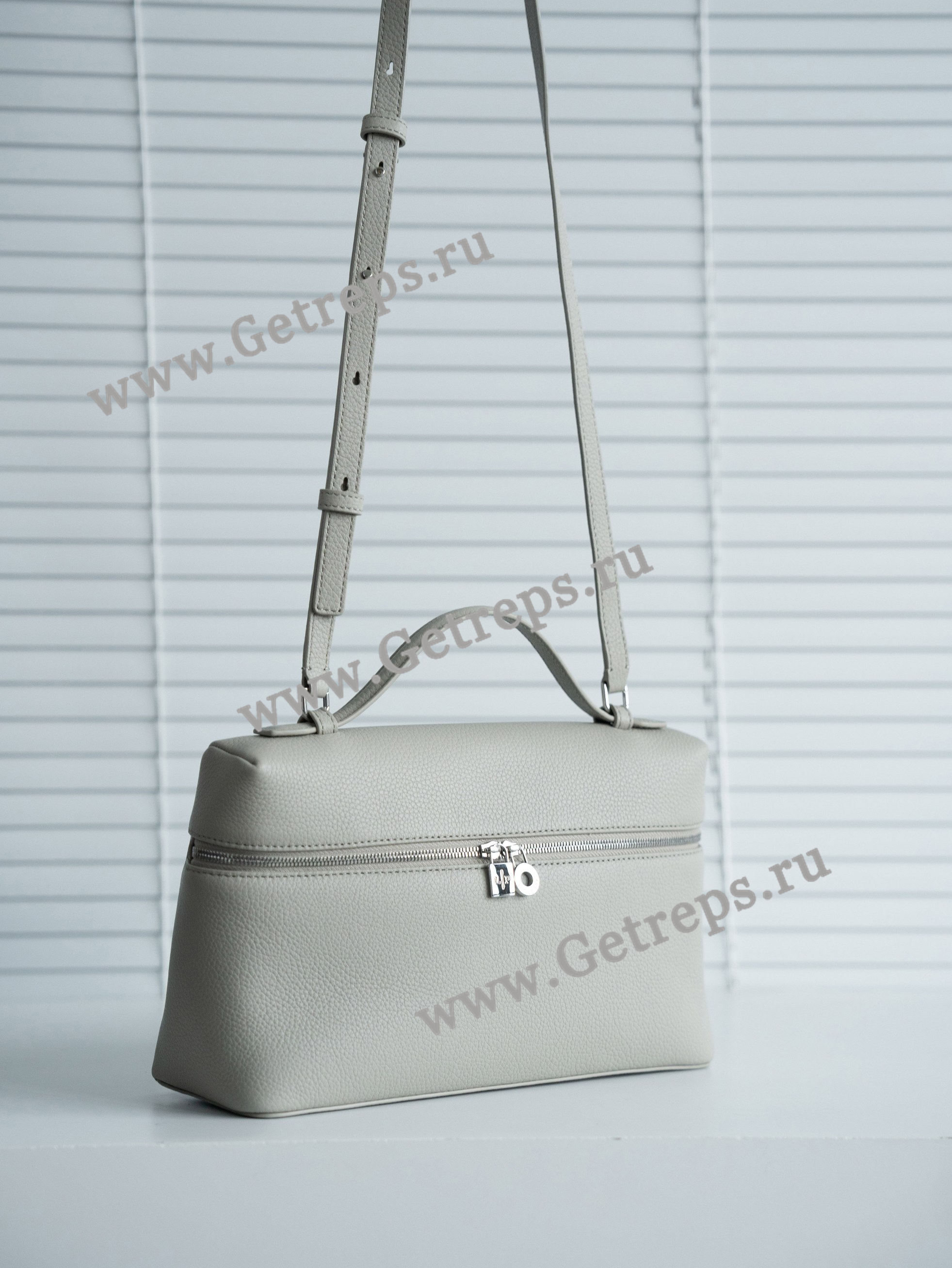 Loro Piana Extra Bag L27 Calfskin-3