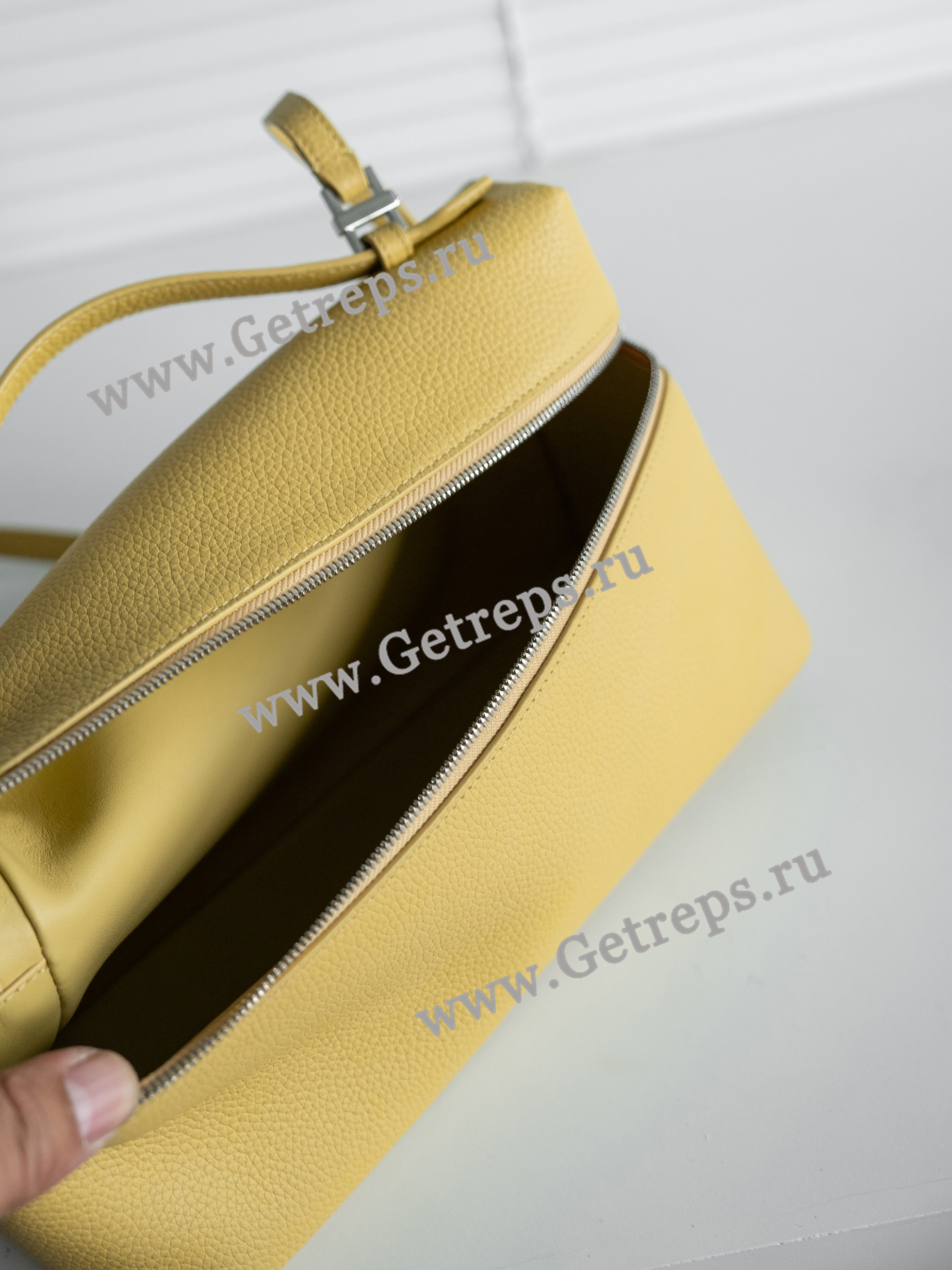 Loro Piana Extra Bag L27 Calfskin-5