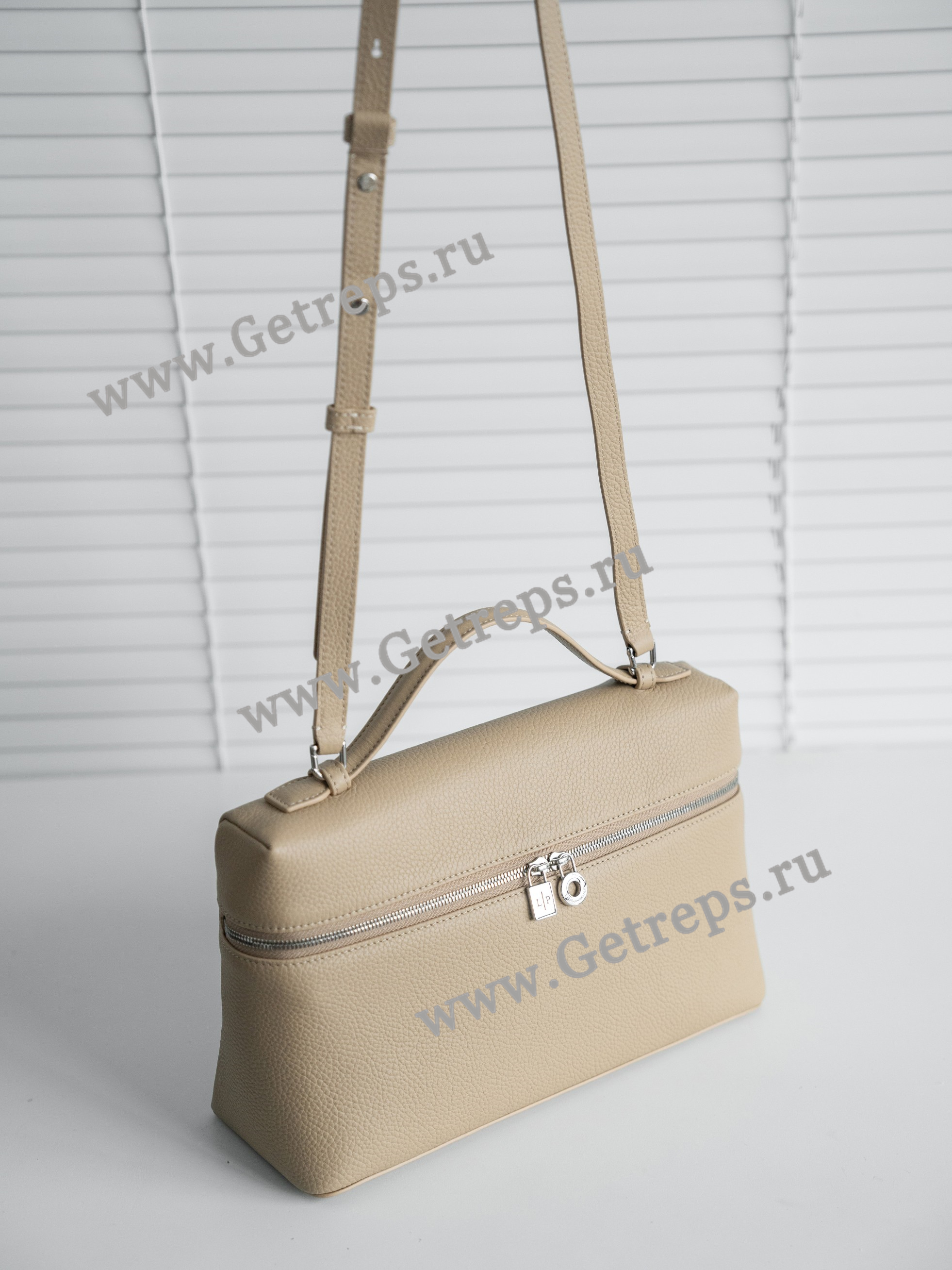 Loro Piana Extra Bag L27 Calfskin-7