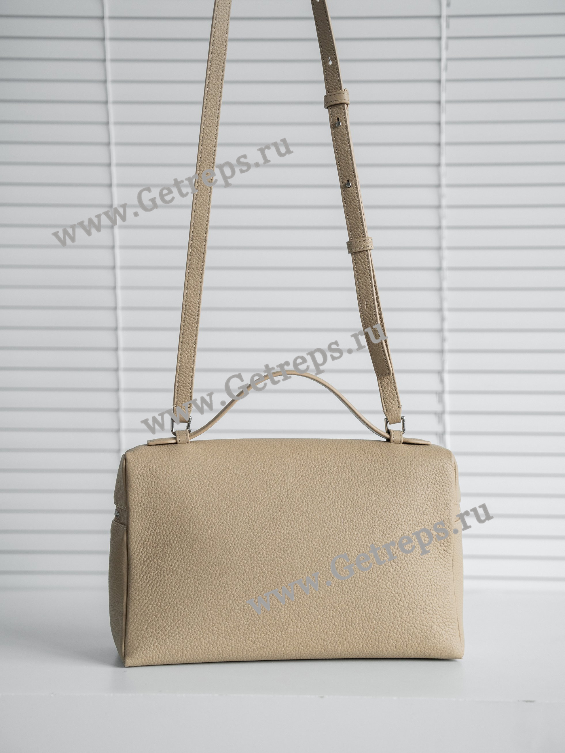 Loro Piana Extra Bag L27 Calfskin-7