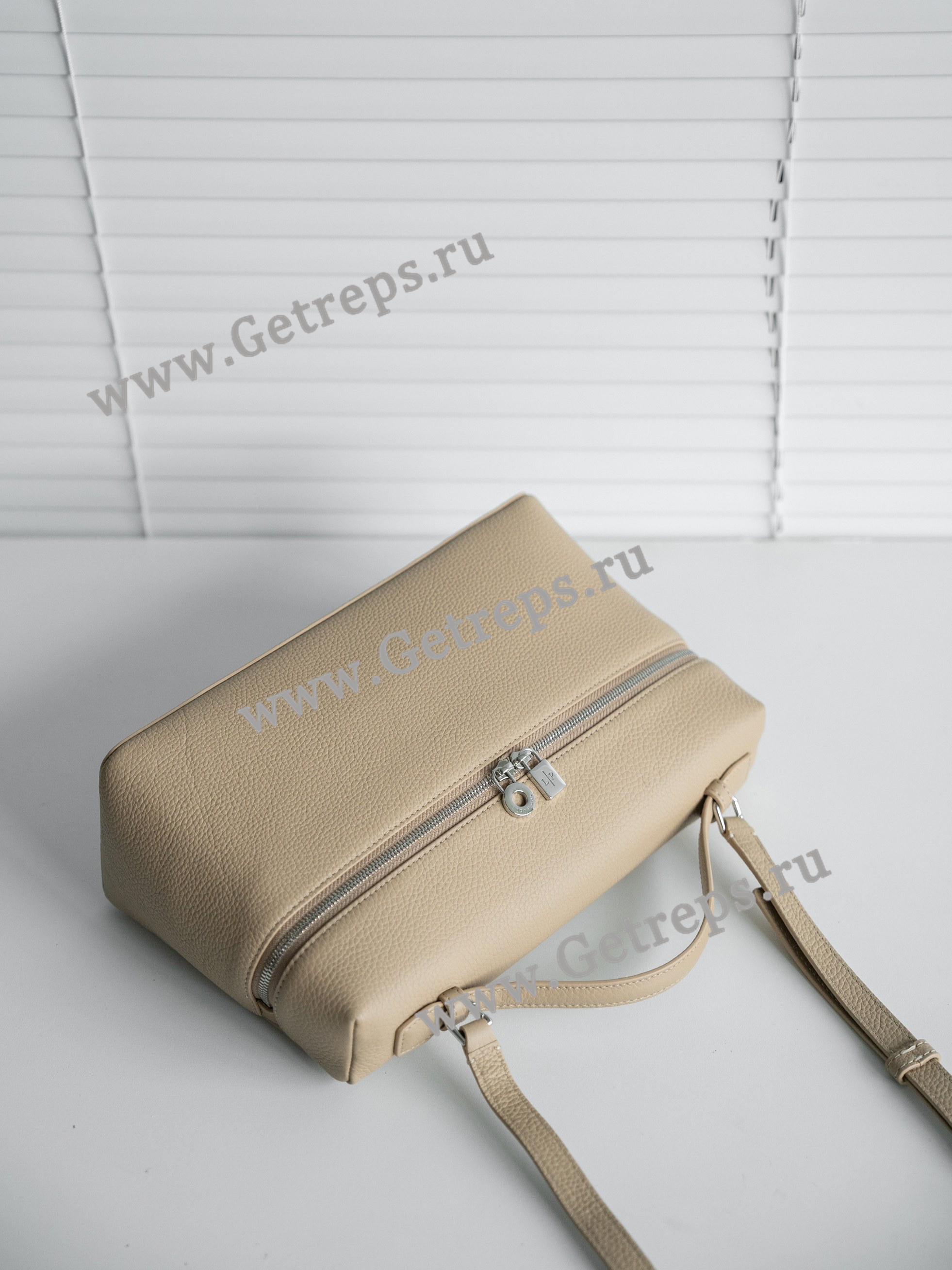 Loro Piana Extra Bag L27 Calfskin-7