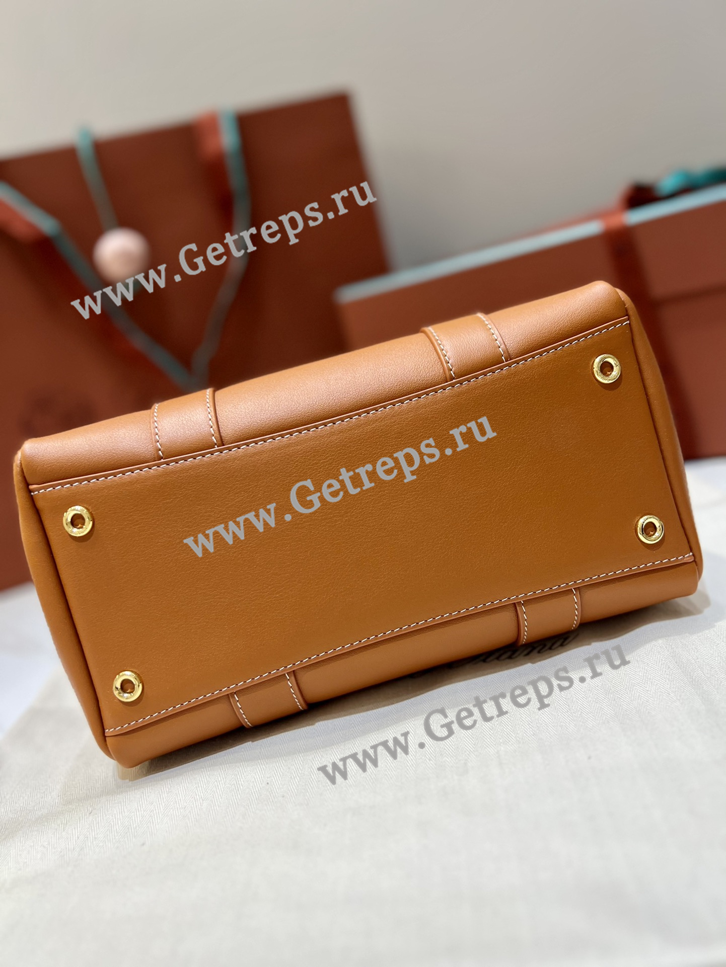 Loro Piana Loom Bag L25 Calfskin-11