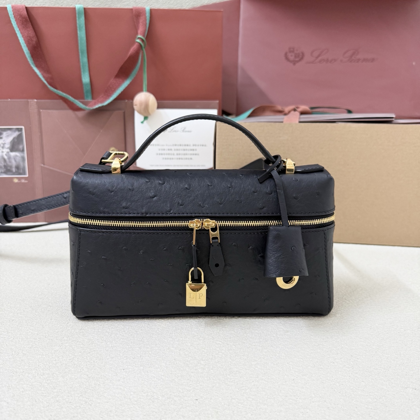 Loro piana Extra Bag L23 Ostrich Black