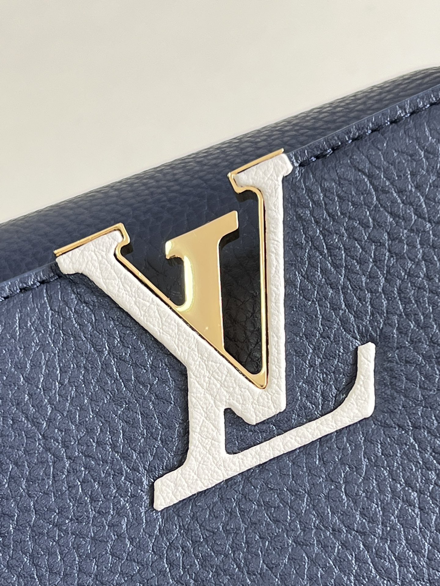 Louis Vuitton Capucines MM Handbag  Taurillon Leather Blue M59438