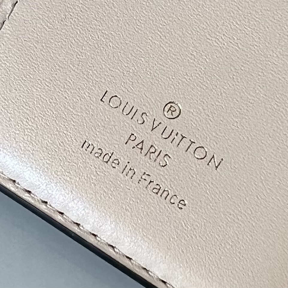 Louis Vuitton PONT NEUF 2021-22FW Lv Pont 9 Compact Wallet (M80300)