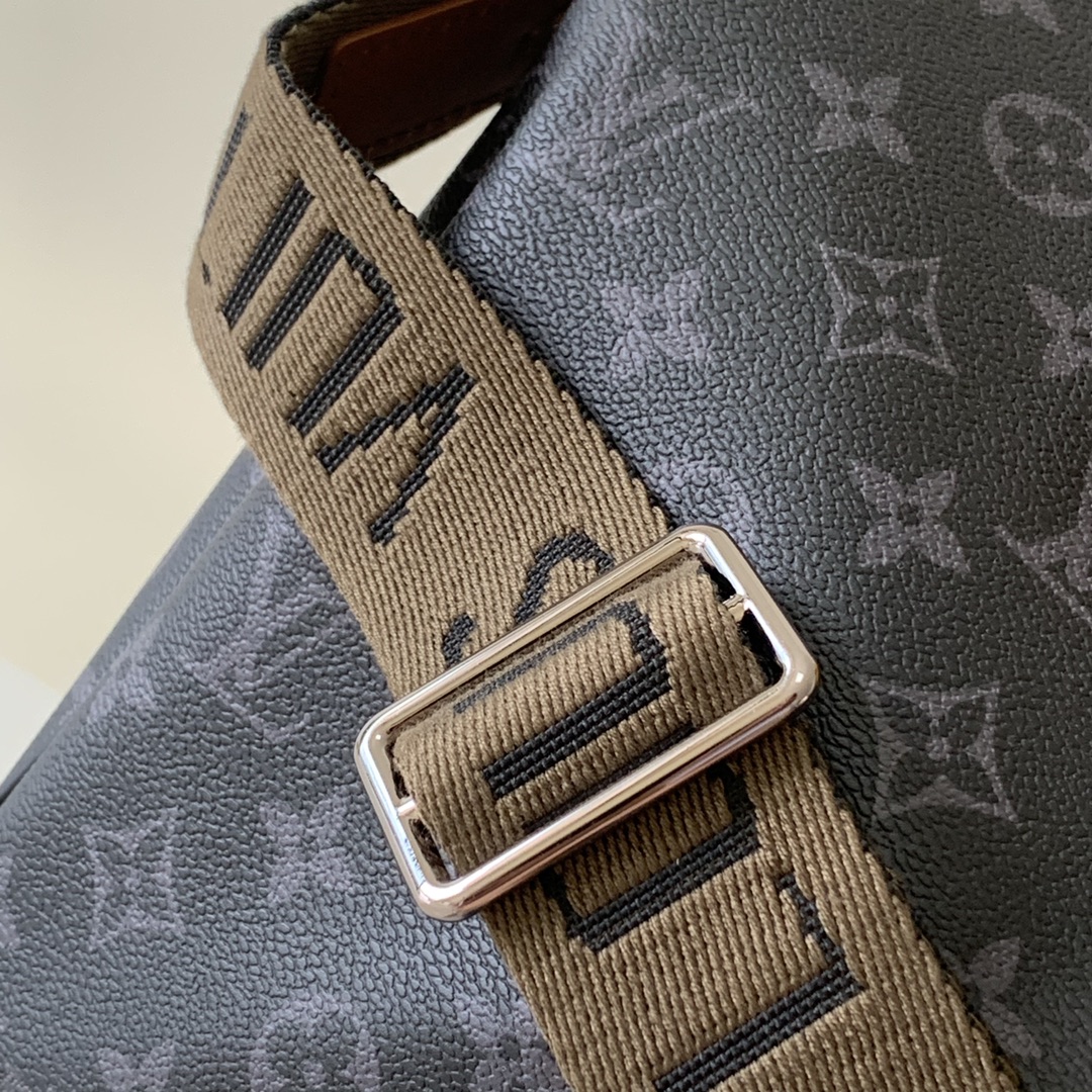 Louis Vuitton Louis Vuitton LV Keepall BandouliEre 45 M40560