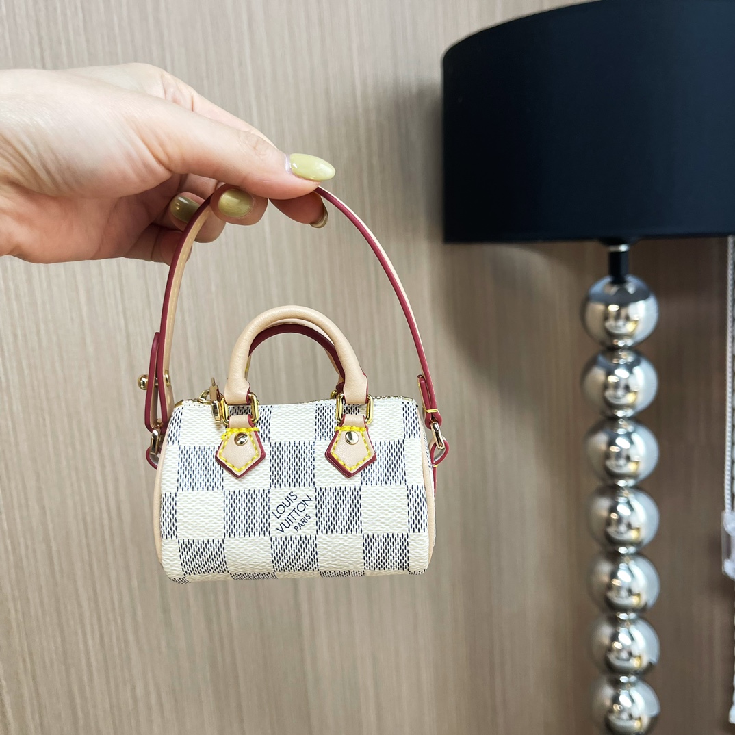 Louis Vuitton M00544 Speedy Monogram Bag Charm-5