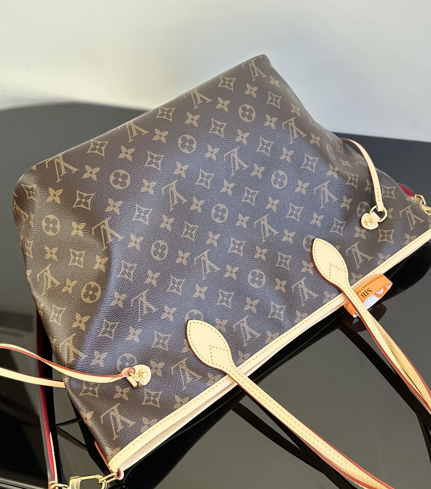 Louis Vuitton M12096 Neverfull Bandouliere Inside Out MM