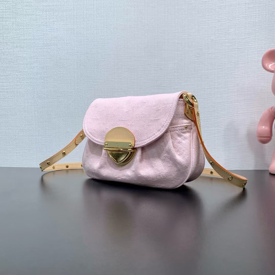 Louis Vuitton M13347 Sunset Washed Pink