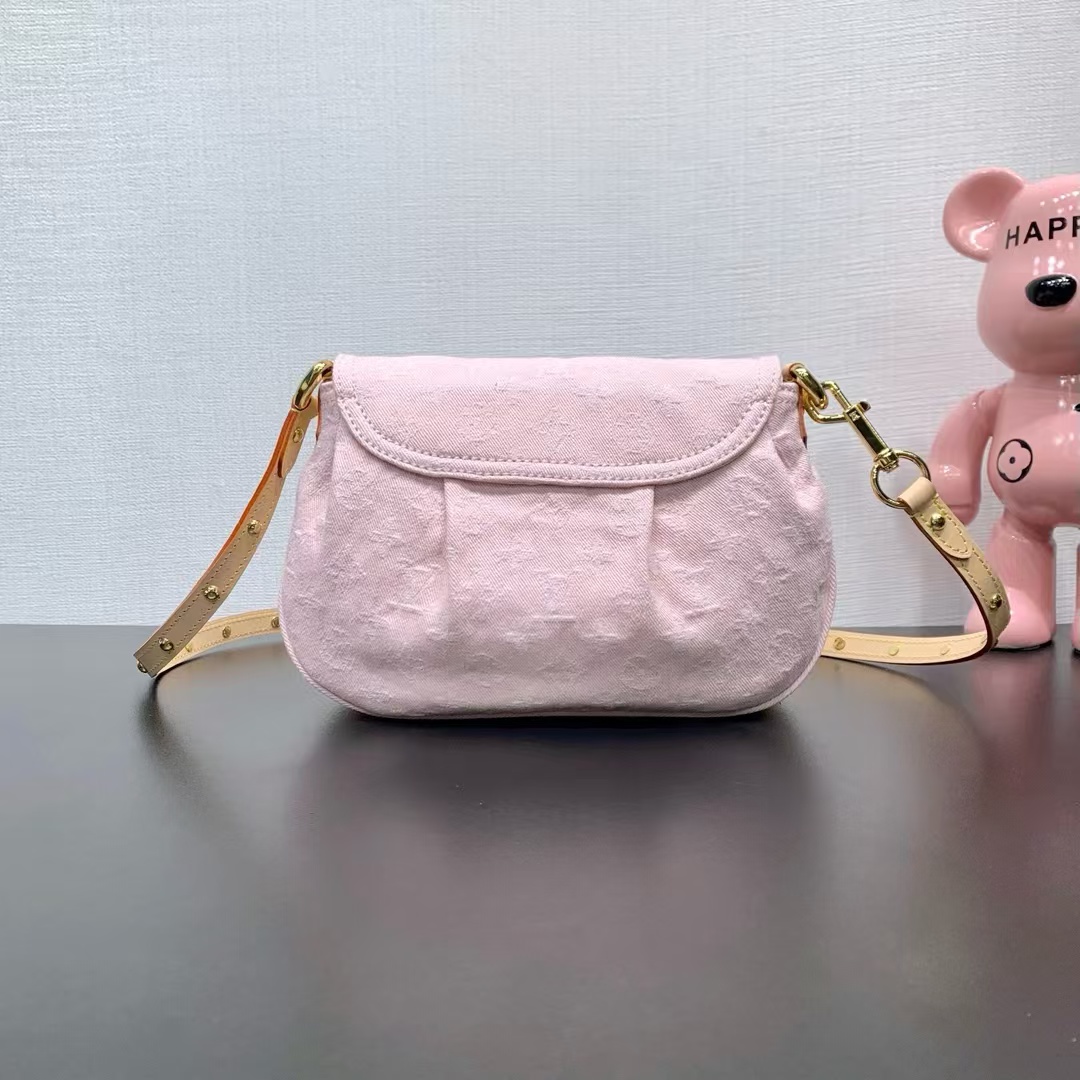 Louis Vuitton M13347 Sunset Washed Pink