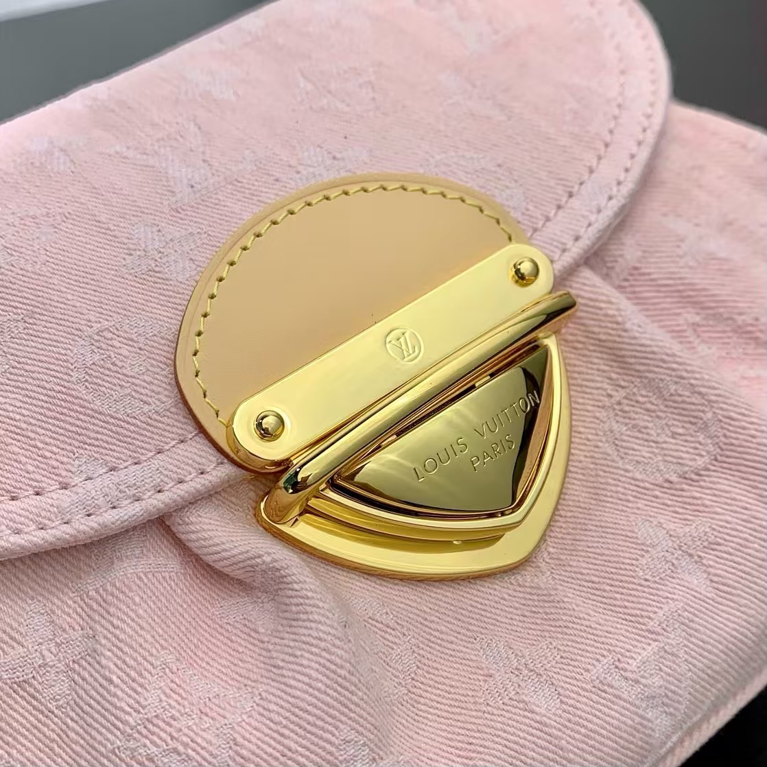 Louis Vuitton M13347 Sunset Washed Pink