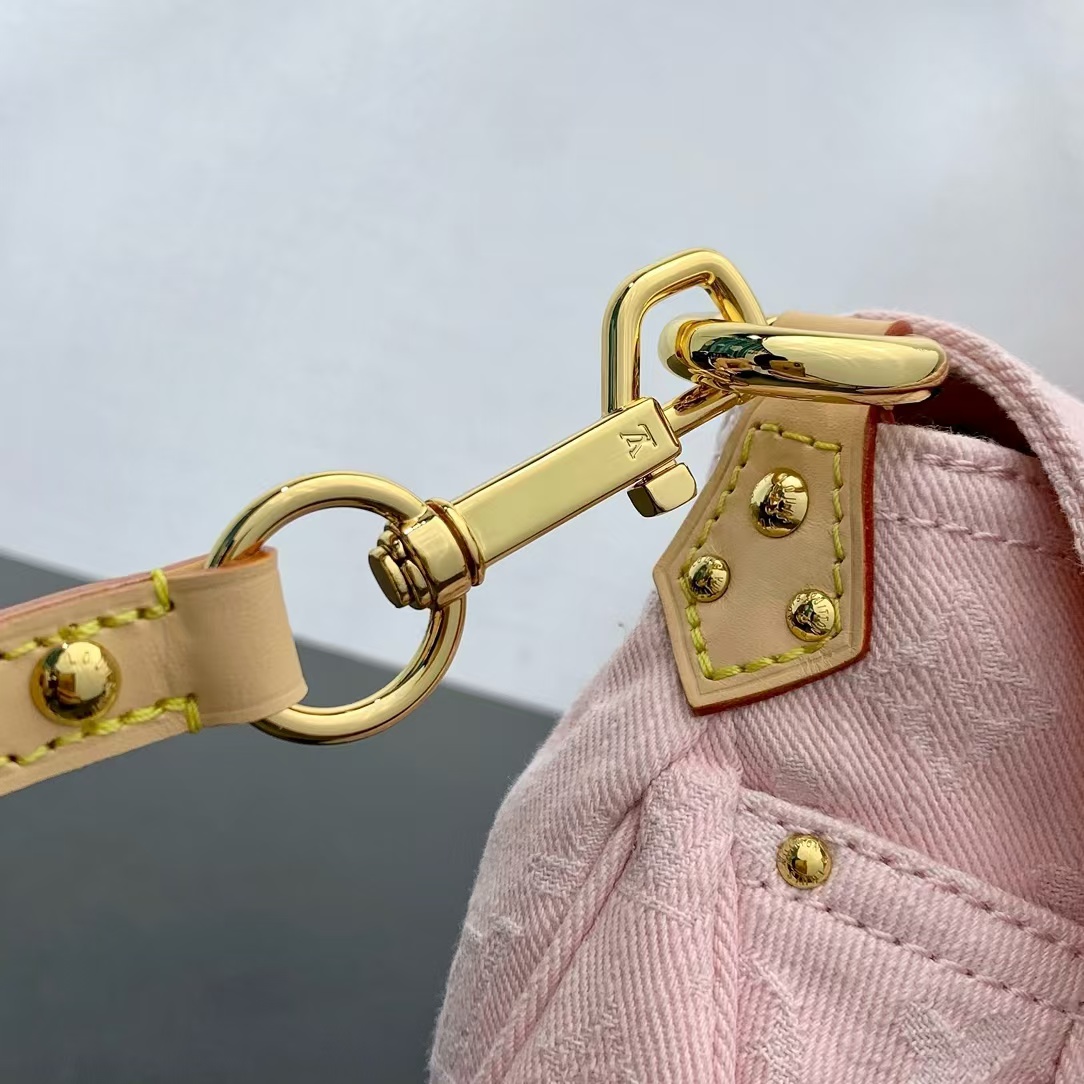 Louis Vuitton M13347 Sunset Washed Pink
