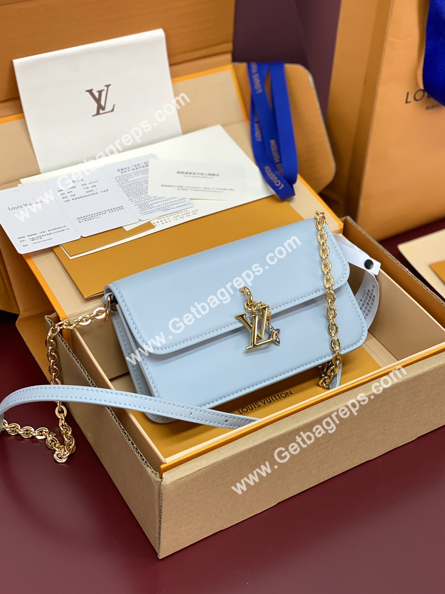 Louis Vuitton M14547 Wallet On Chain LV Bloom LOUIS VUITTON Azure Blue