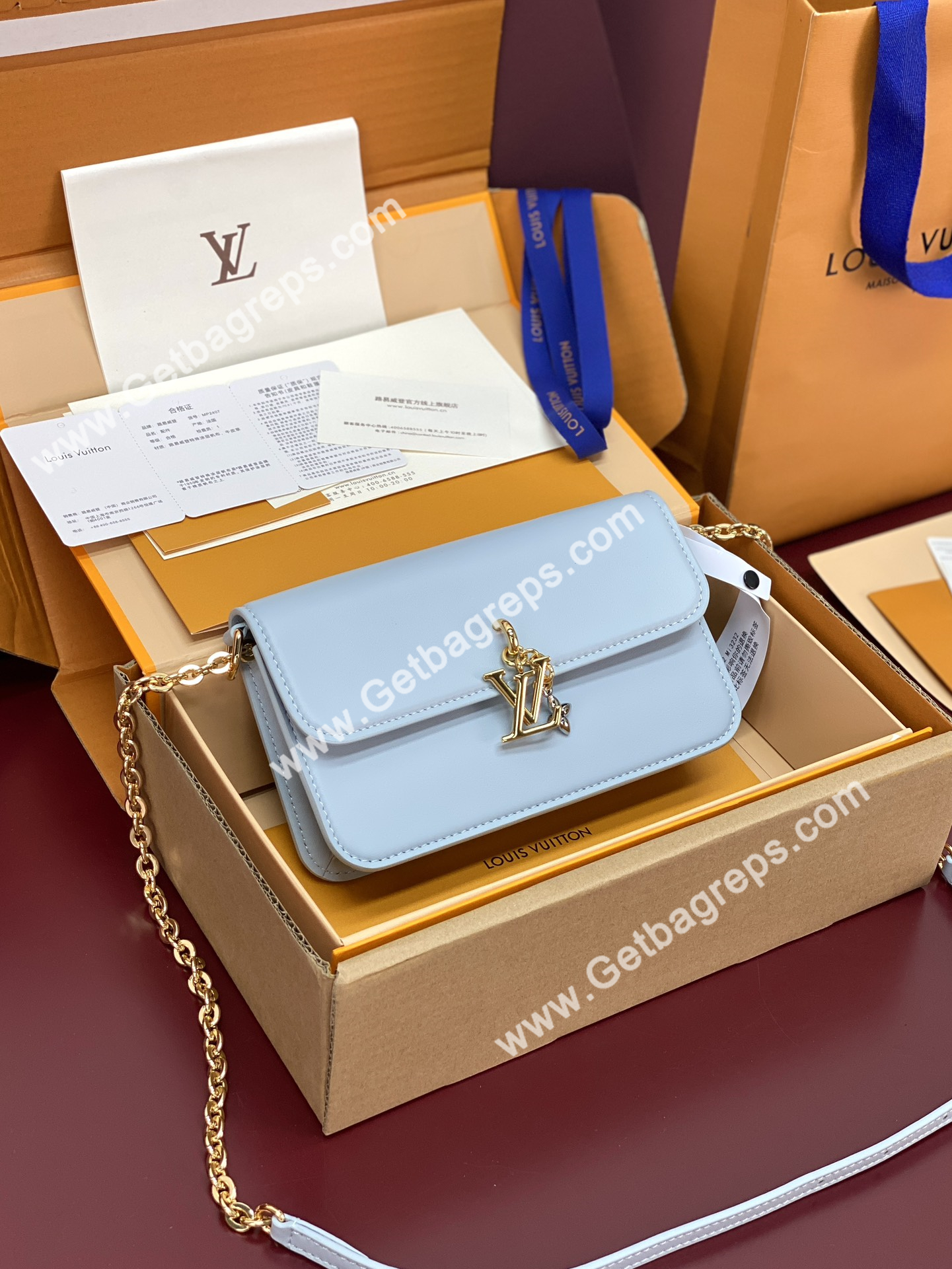 Louis Vuitton M14547 Wallet On Chain LV Bloom LOUIS VUITTON Azure Blue