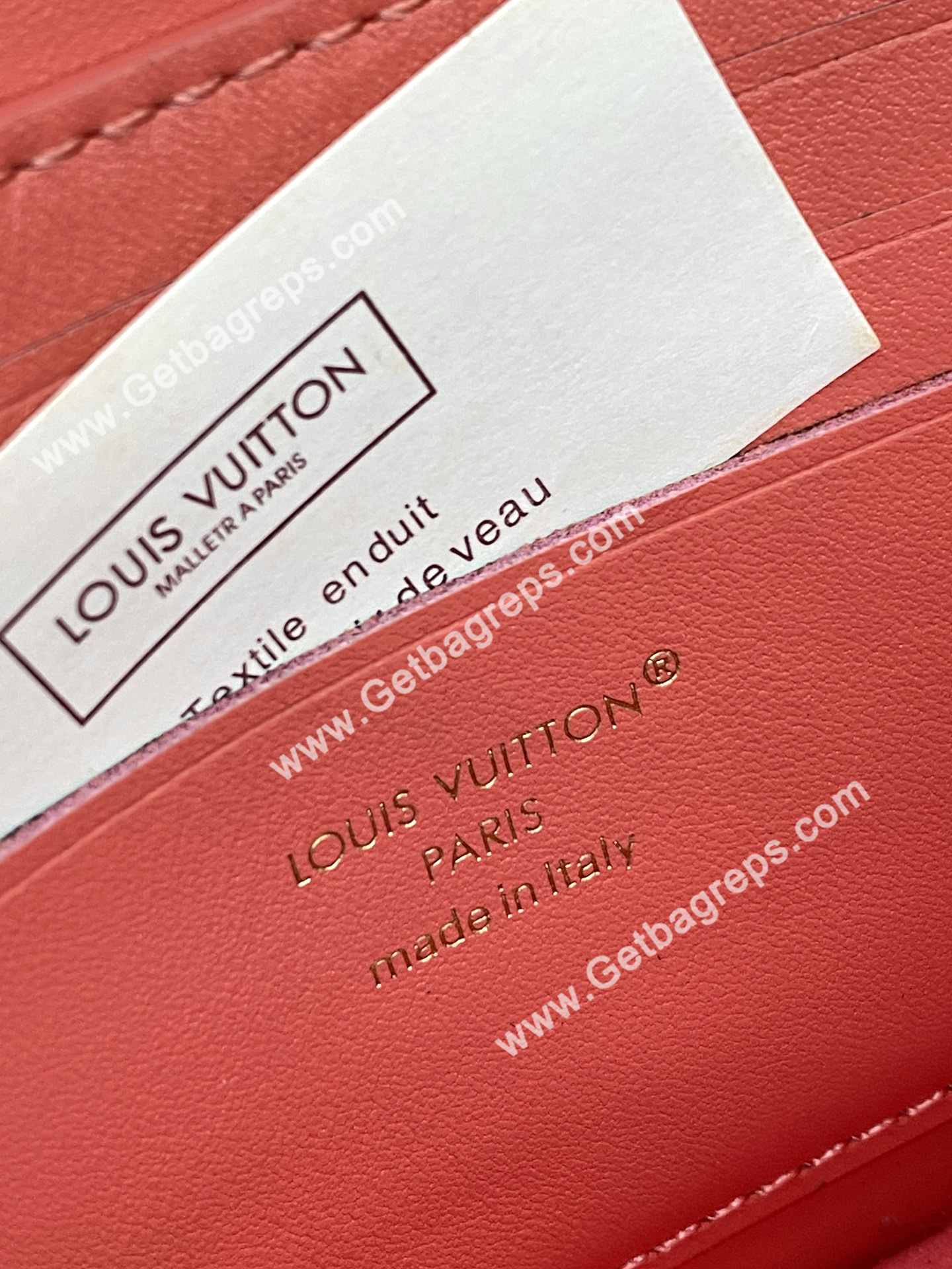 Louis Vuitton M14548 Wallet On Chain LV Bloom LOUIS VUITTON Sweet Coral