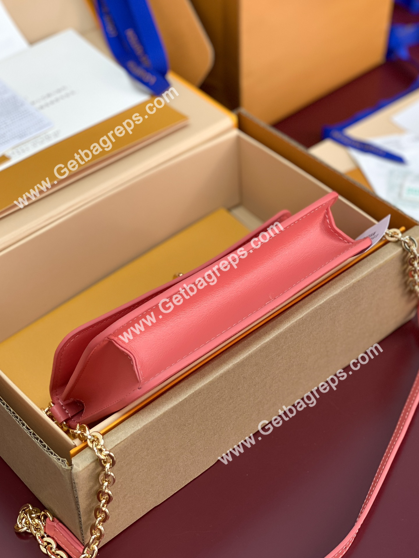 Louis Vuitton M14548 Wallet On Chain LV Bloom LOUIS VUITTON Sweet Coral