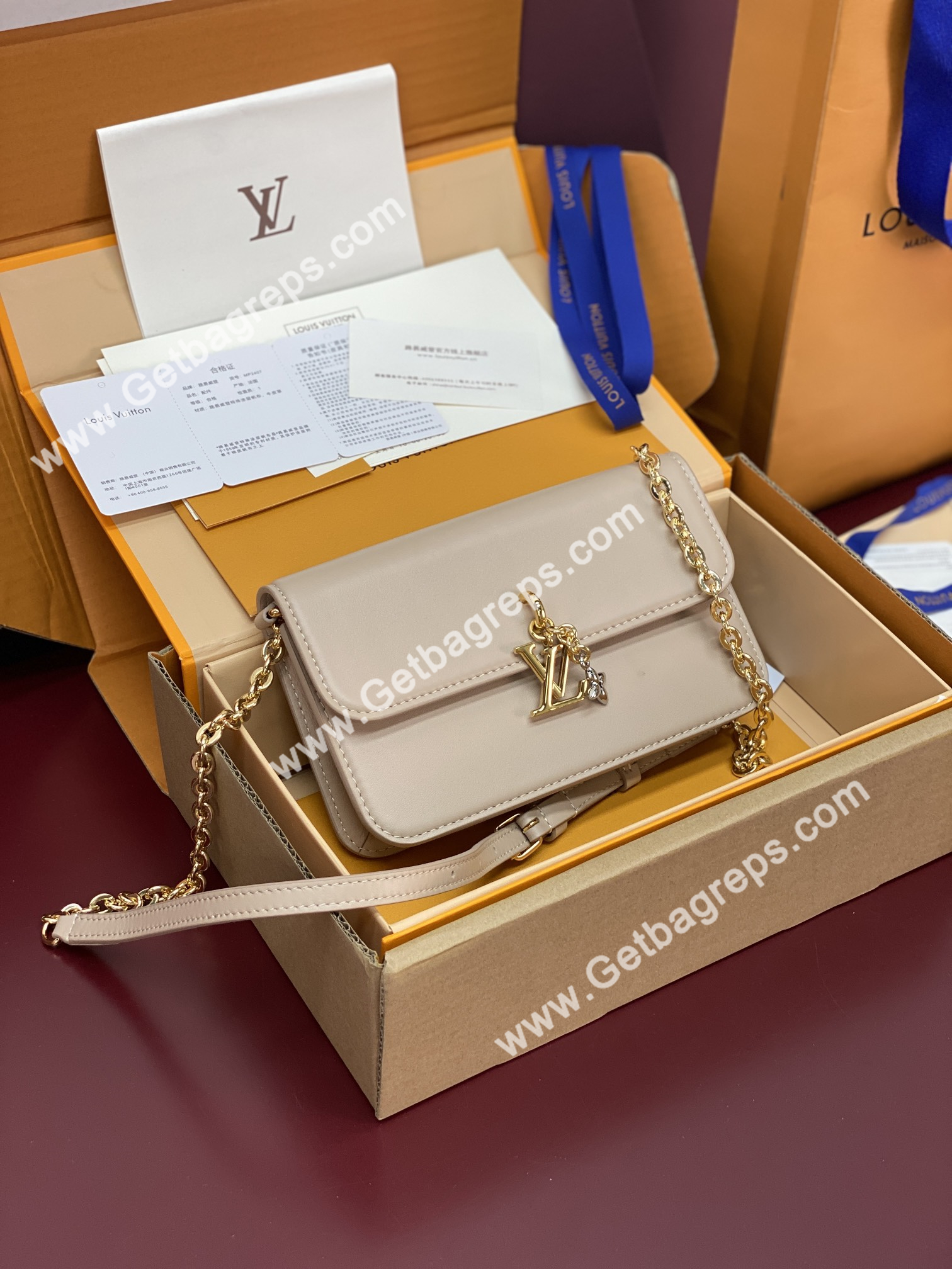 Louis Vuitton M14581 Wallet On Chain LV Bloom LOUIS VUITTON Sand