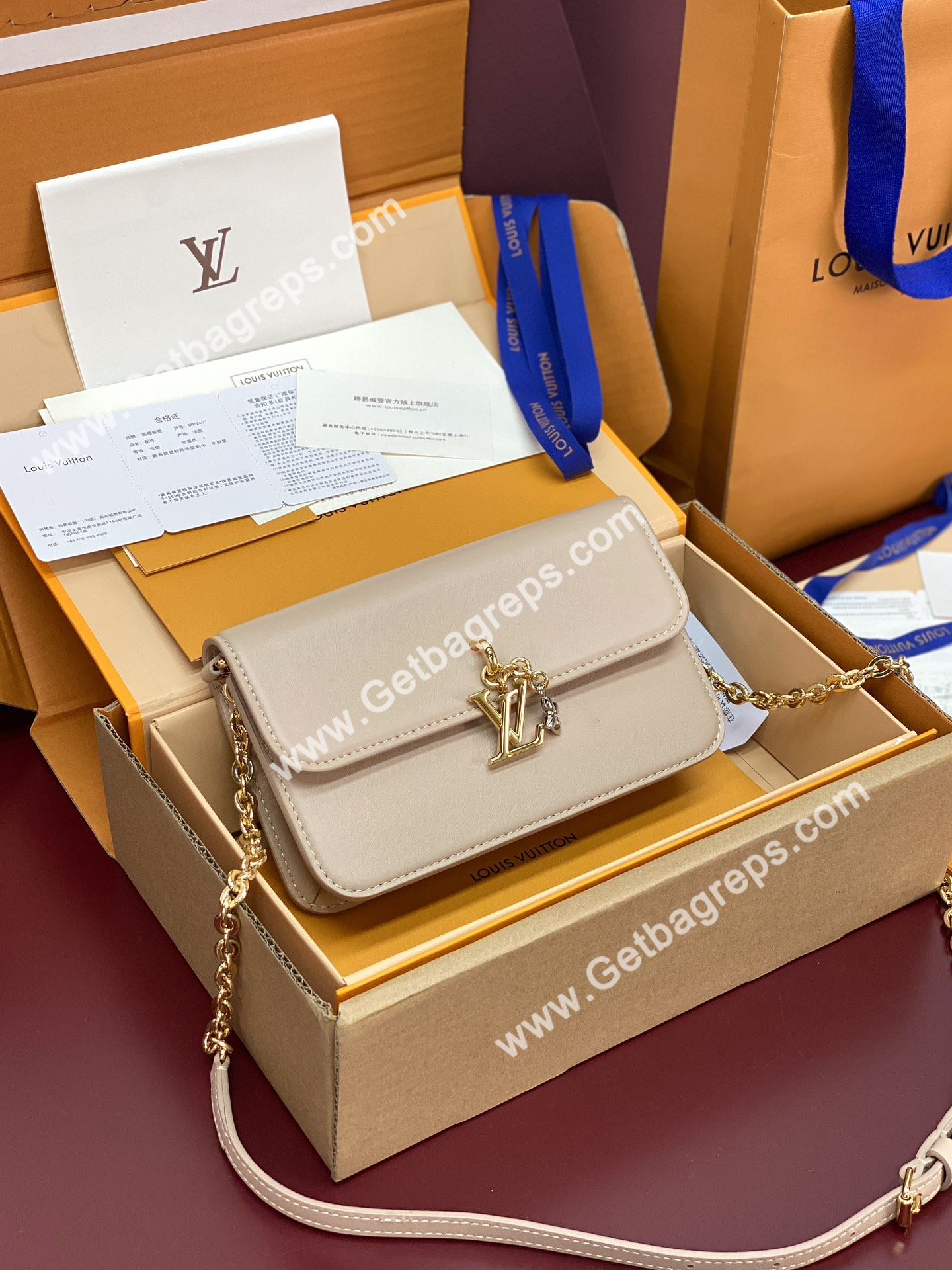 Louis Vuitton M14581 Wallet On Chain LV Bloom LOUIS VUITTON Sand