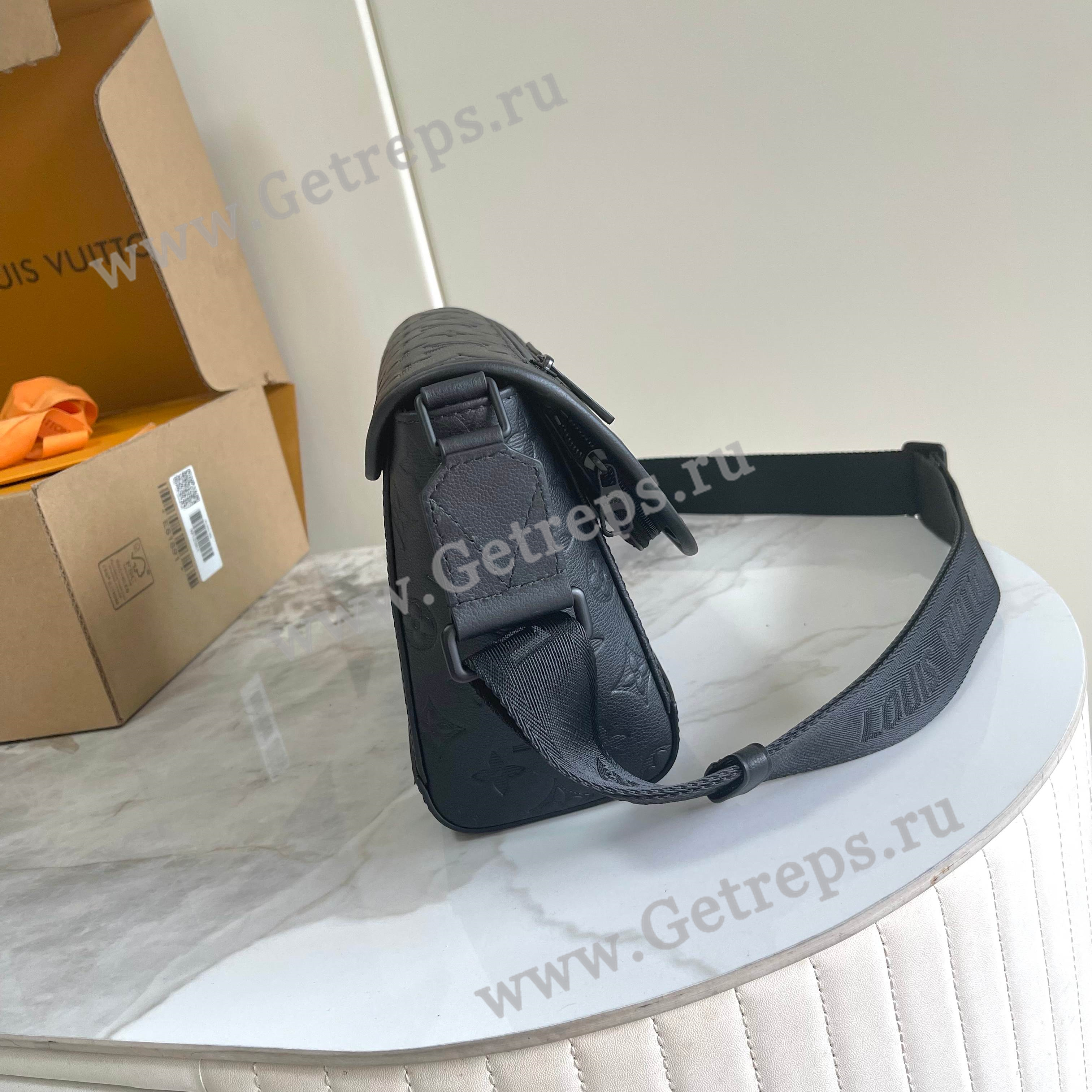 Louis Vuitton M14912 Pulse Messenger Black