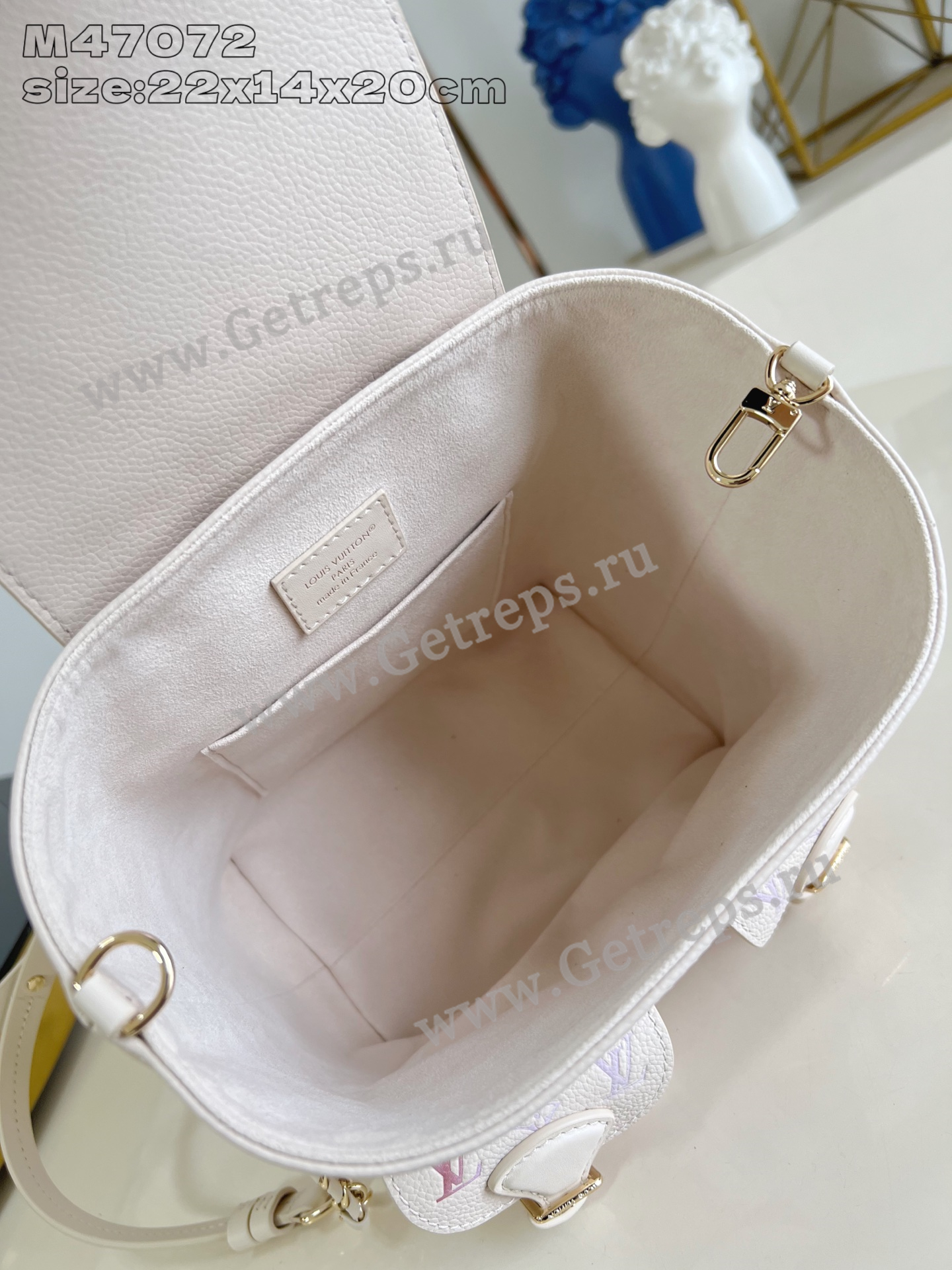 Louis Vuitton M15113 Backpack Embossed grained cowhide leather Dream Beige