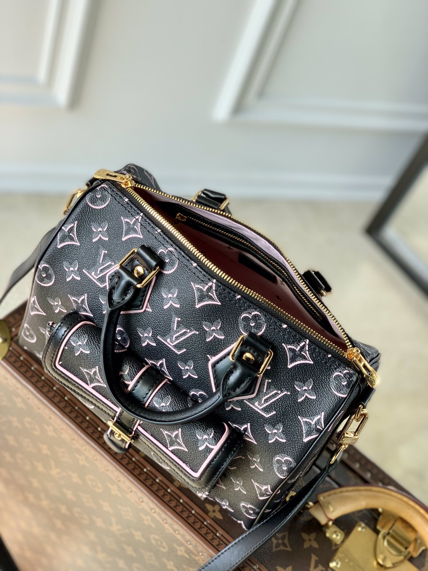 Louis Vuitton M20852 Speedy Bandouliere 25 Bag Black Monogram Coated Canvas