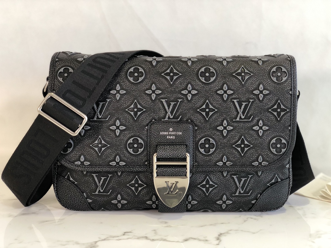 Louis Vuitton M21358 Archy Messenger MM Bag Cowhide leather Black