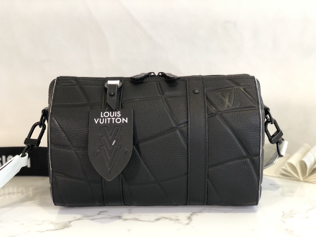 Louis Vuitton M21543 City Keepall Bag Taurillon calf leather