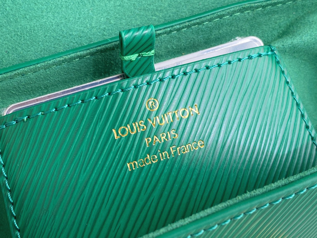 Louis Vuitton M21649 TWIST PM Epi Grained Leather Green