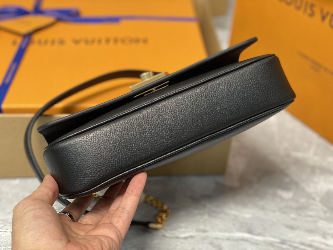 Louis Vuitton M22303 LockMe Chain Bag East West Black