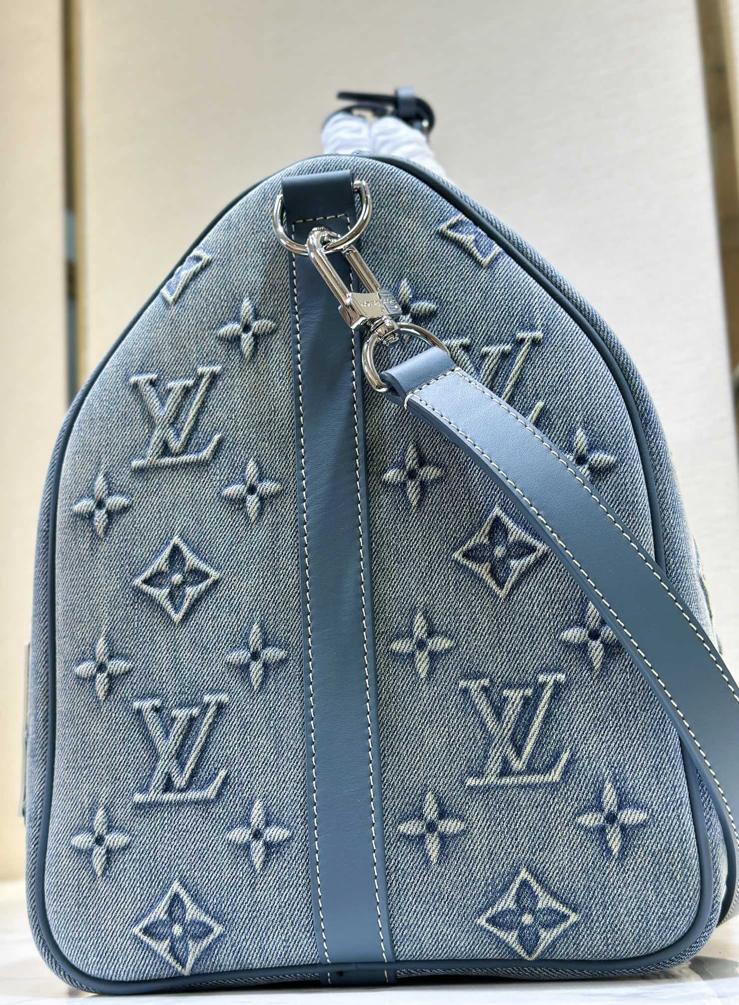 Louis Vuitton M22532 Keepall Bandouliere 50 Monogram Washed Denim coated canvas