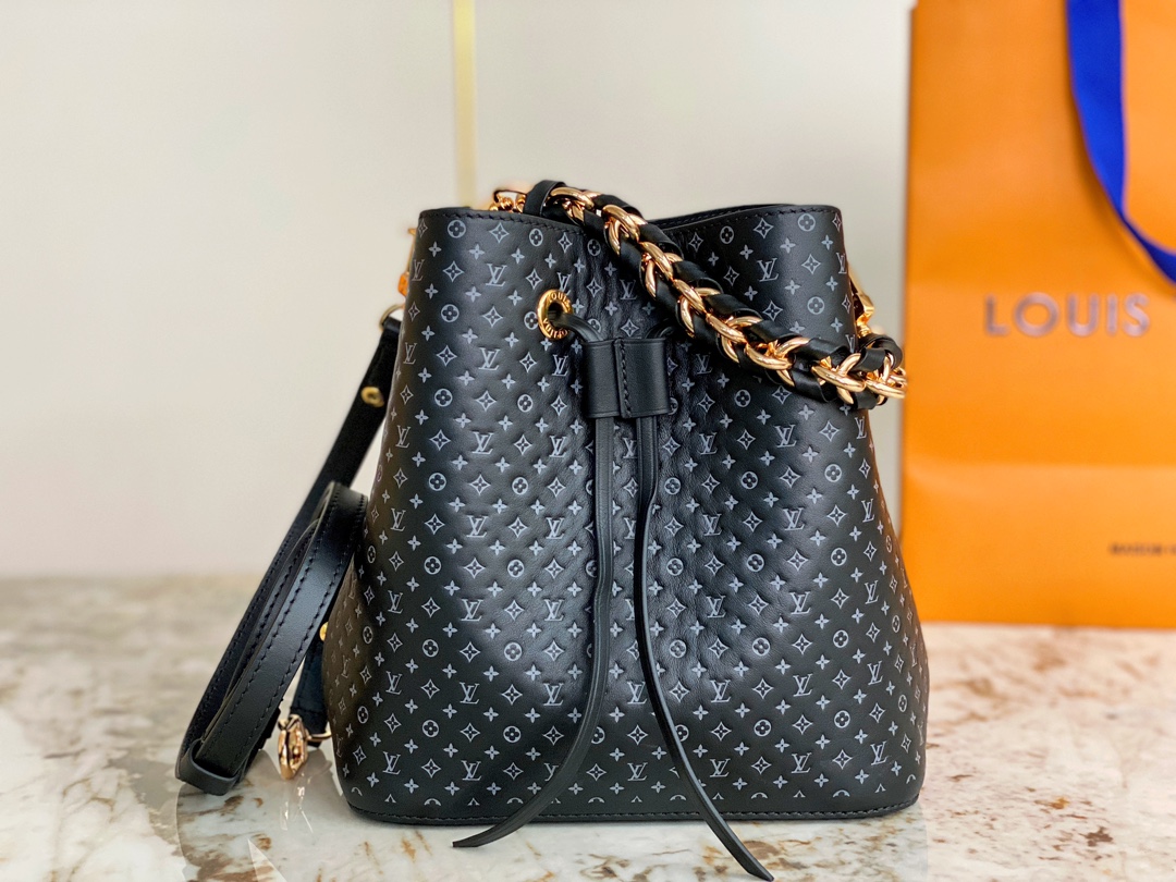 Louis Vuitton M22598 NeoNoe BB Black Calfskin