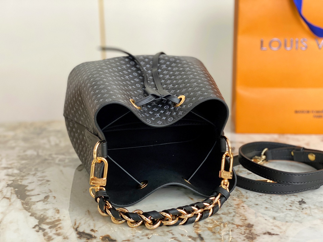 Louis Vuitton M22598 NeoNoe BB Black Calfskin