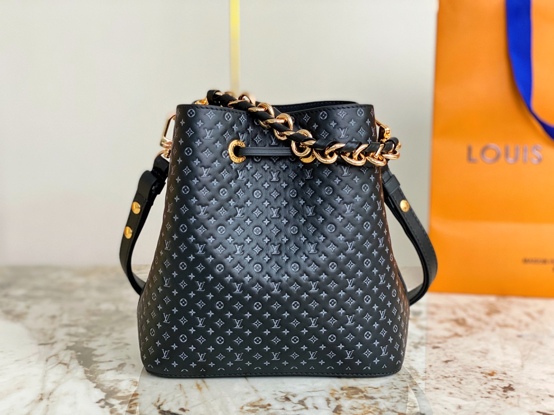 Louis Vuitton M22598 NeoNoe BB Black Calfskin