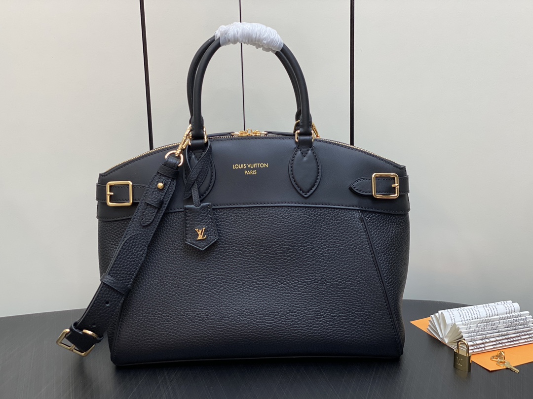 Louis Vuitton M22914 Lock It MM Taurillon Leather Smooth Calfskin Black
